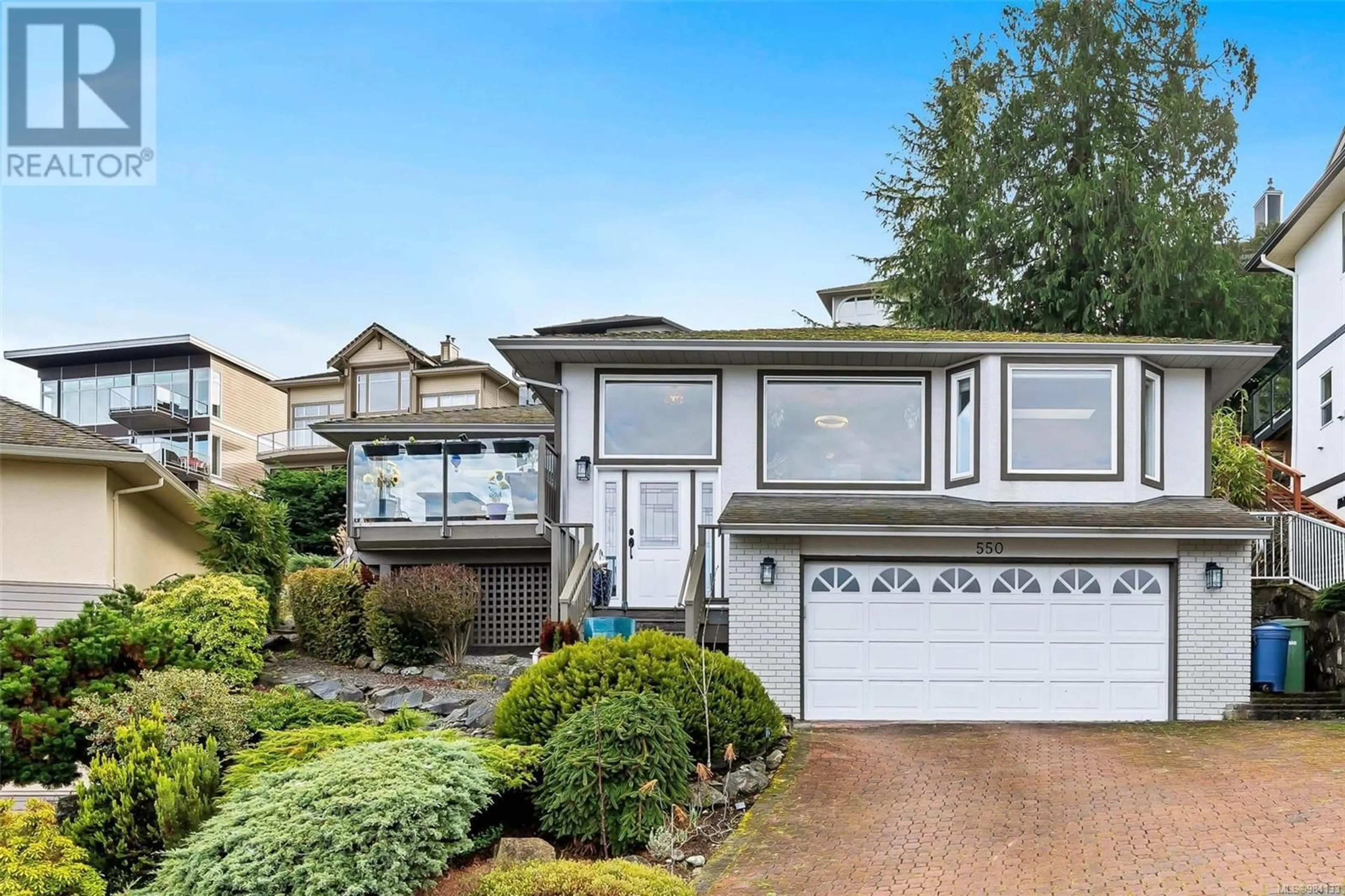 Home with vinyl exterior material, street for 550 MARINE PLACE, Cobble Hill British Columbia V0R1L1