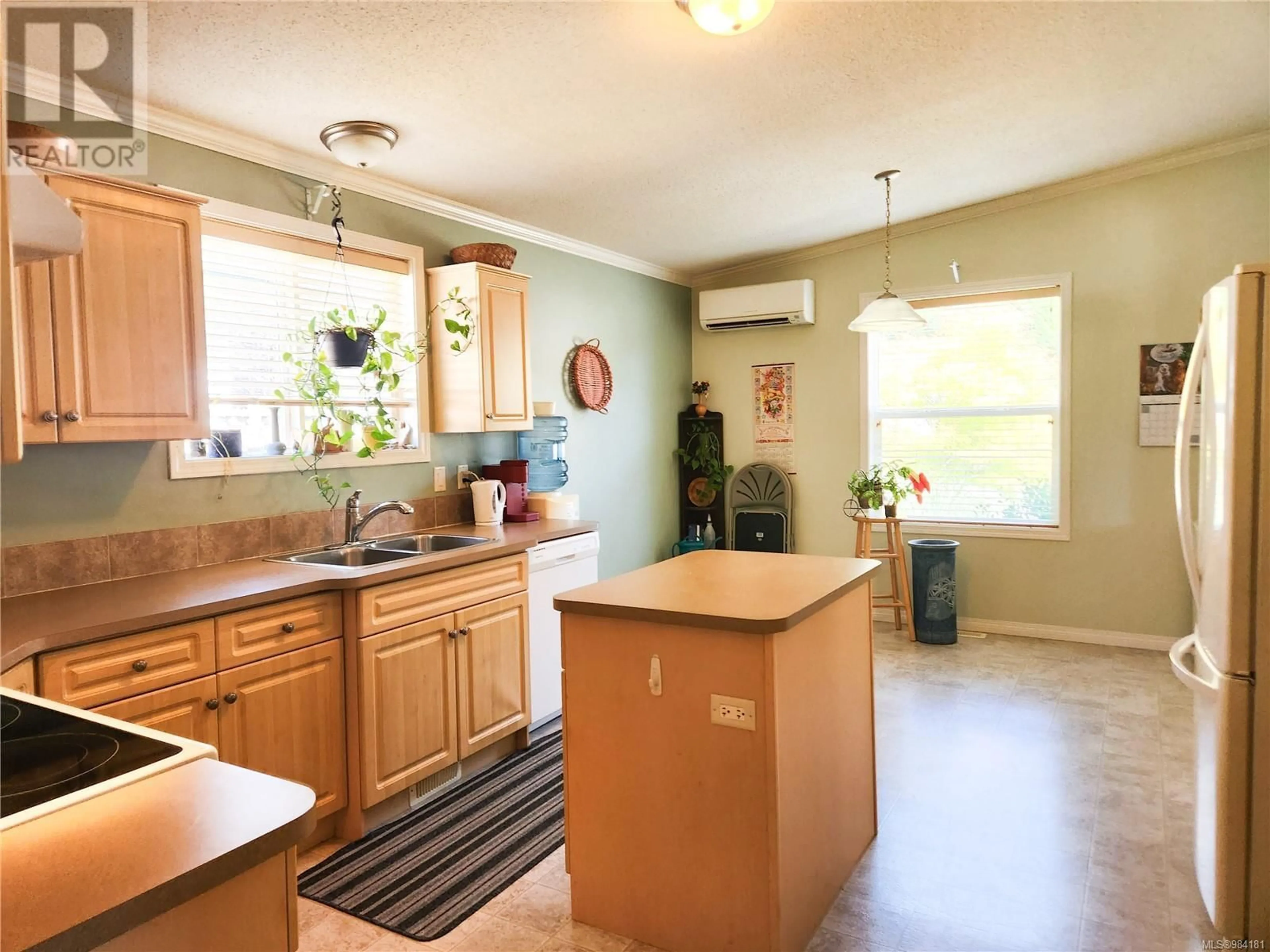 Open concept kitchen, unknown for 114 5555 Grandview Rd, Port Alberni British Columbia V9Y8H5