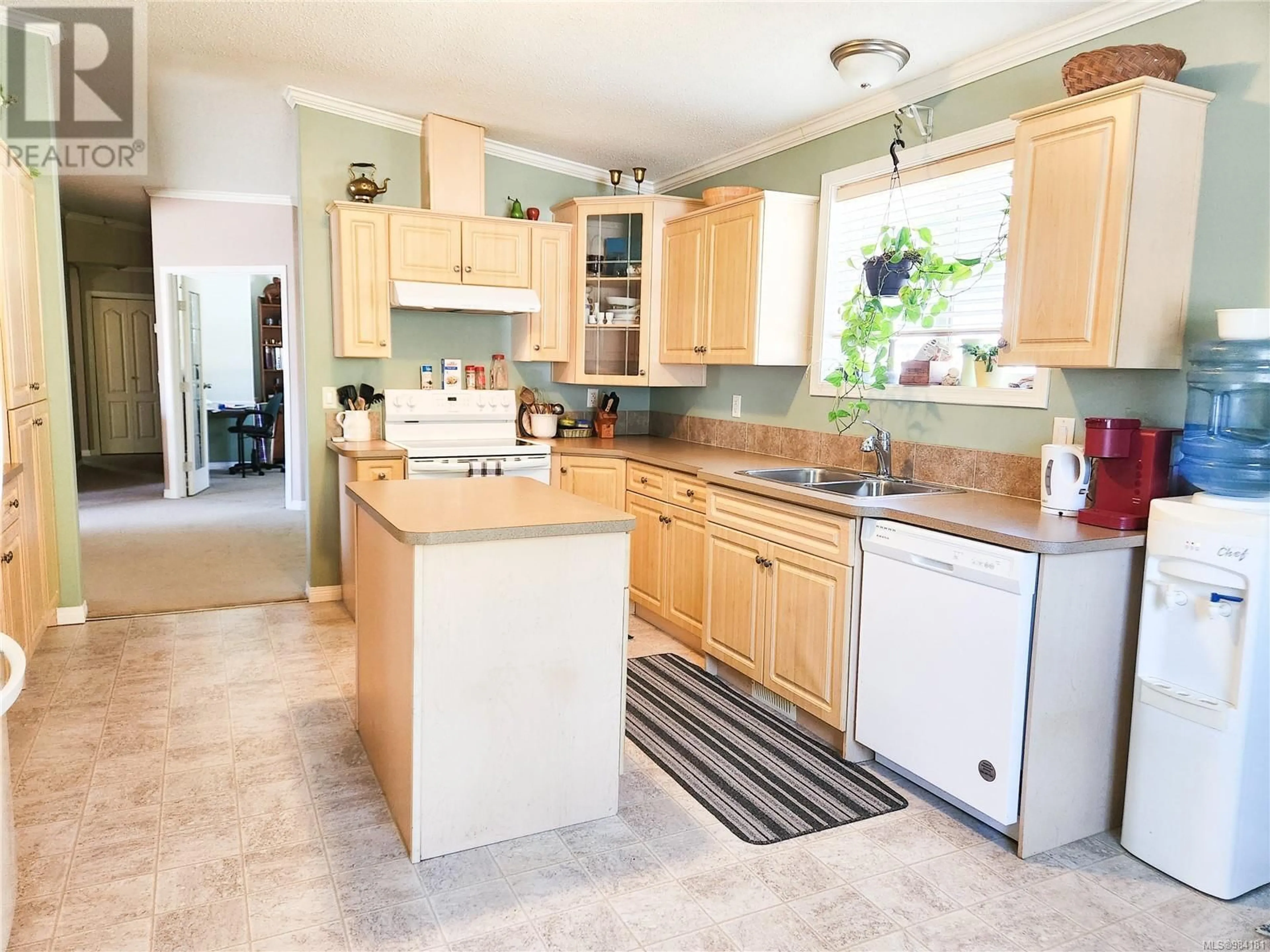 Open concept kitchen, ceramic/tile floor for 114 5555 Grandview Rd, Port Alberni British Columbia V9Y8H5