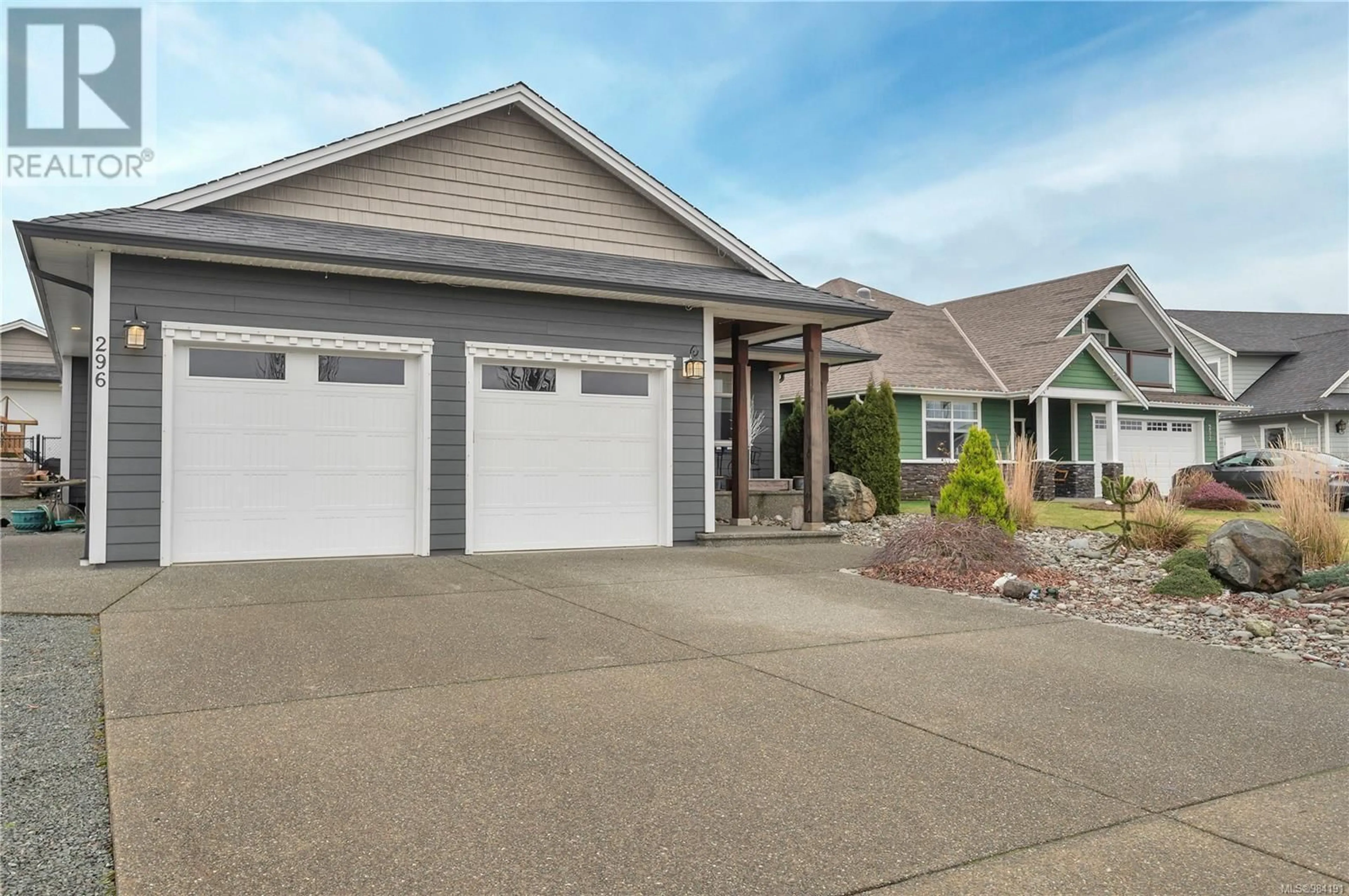 Home with vinyl exterior material, street for 296 michigan Dr, Campbell River British Columbia V9H0C7