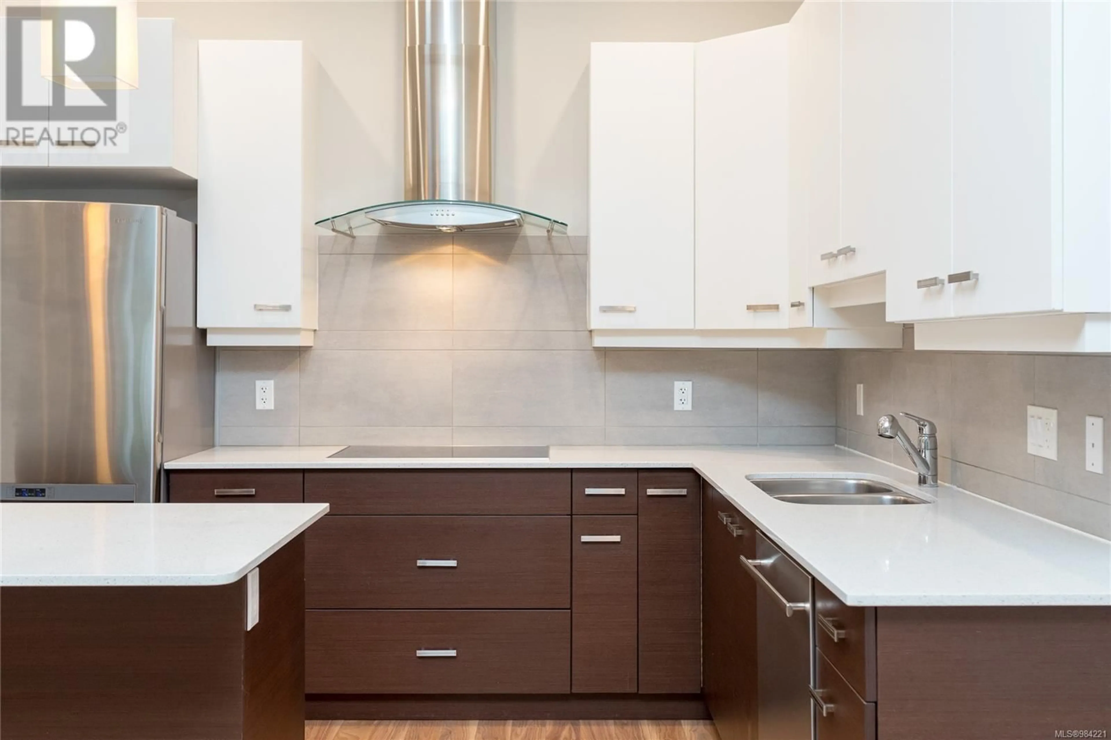 Contemporary kitchen, unknown for 131 - 3640 PROPELLER PLACE, Colwood British Columbia V9C0A4