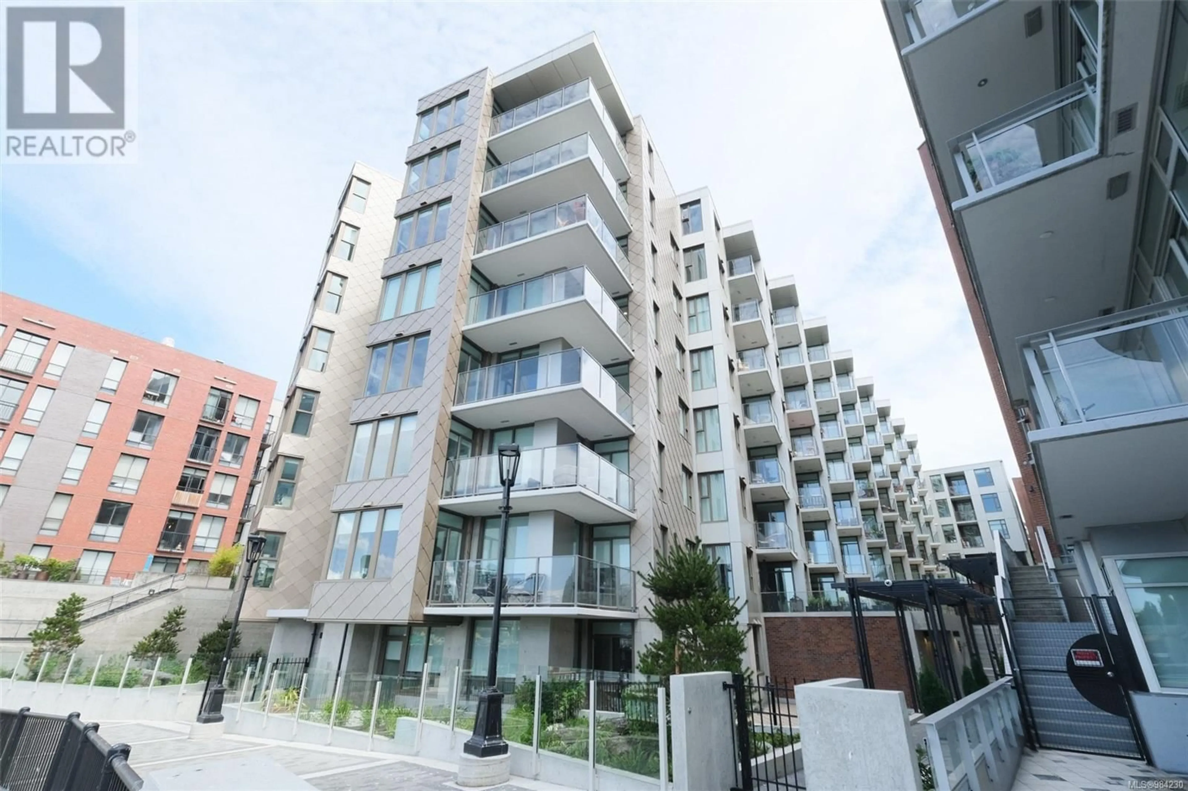 Unknown for 300 - 1628 STORE STREET, Victoria British Columbia V8W0H1