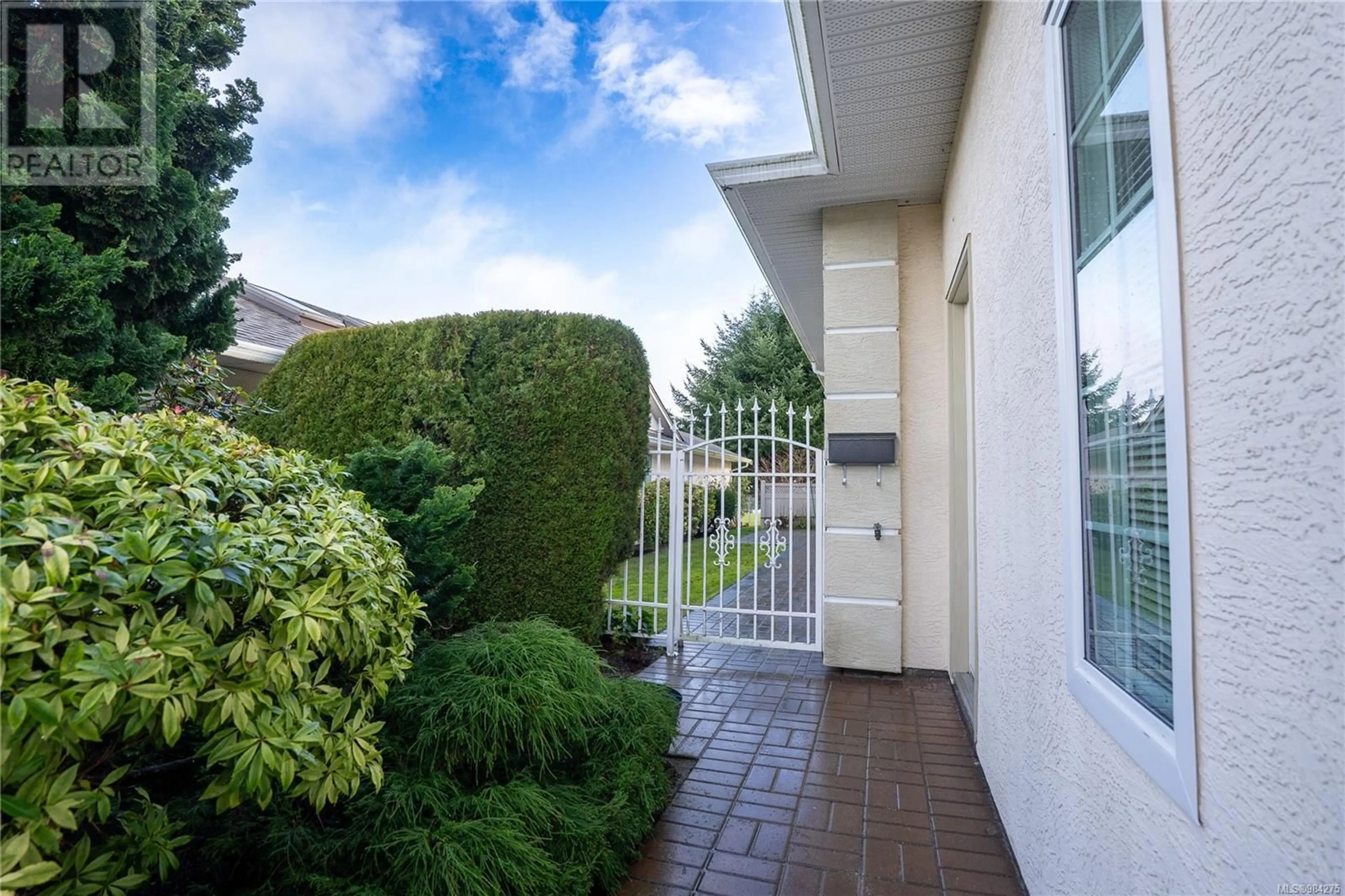 Patio, street for 148 Ocean Walk Dr, Nanaimo British Columbia V9V1N2