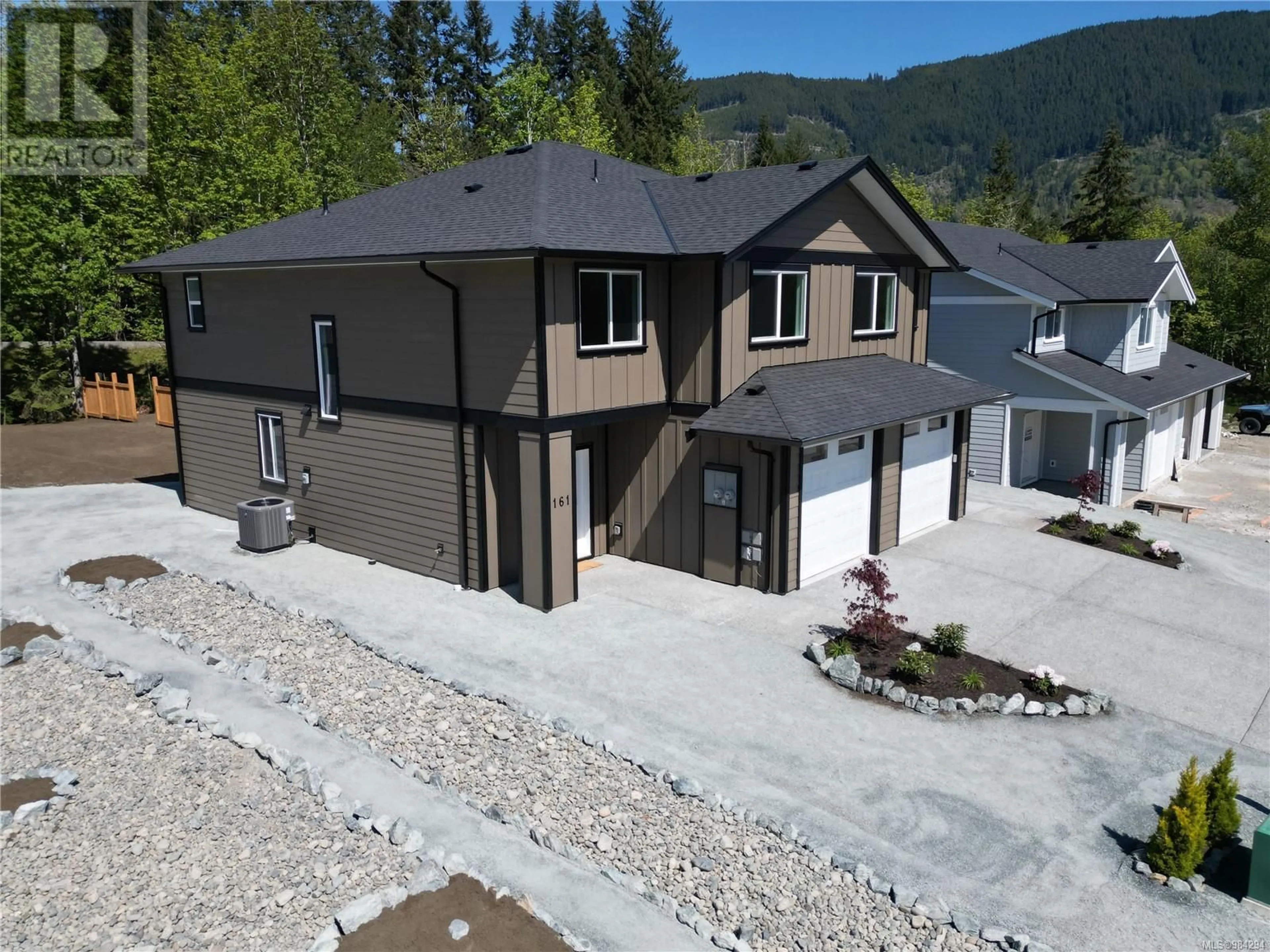 A pic from outside/outdoor area/front of a property/back of a property/a pic from drone, unknown for 159 ELK ROAD, Lake Cowichan British Columbia V0R2G0