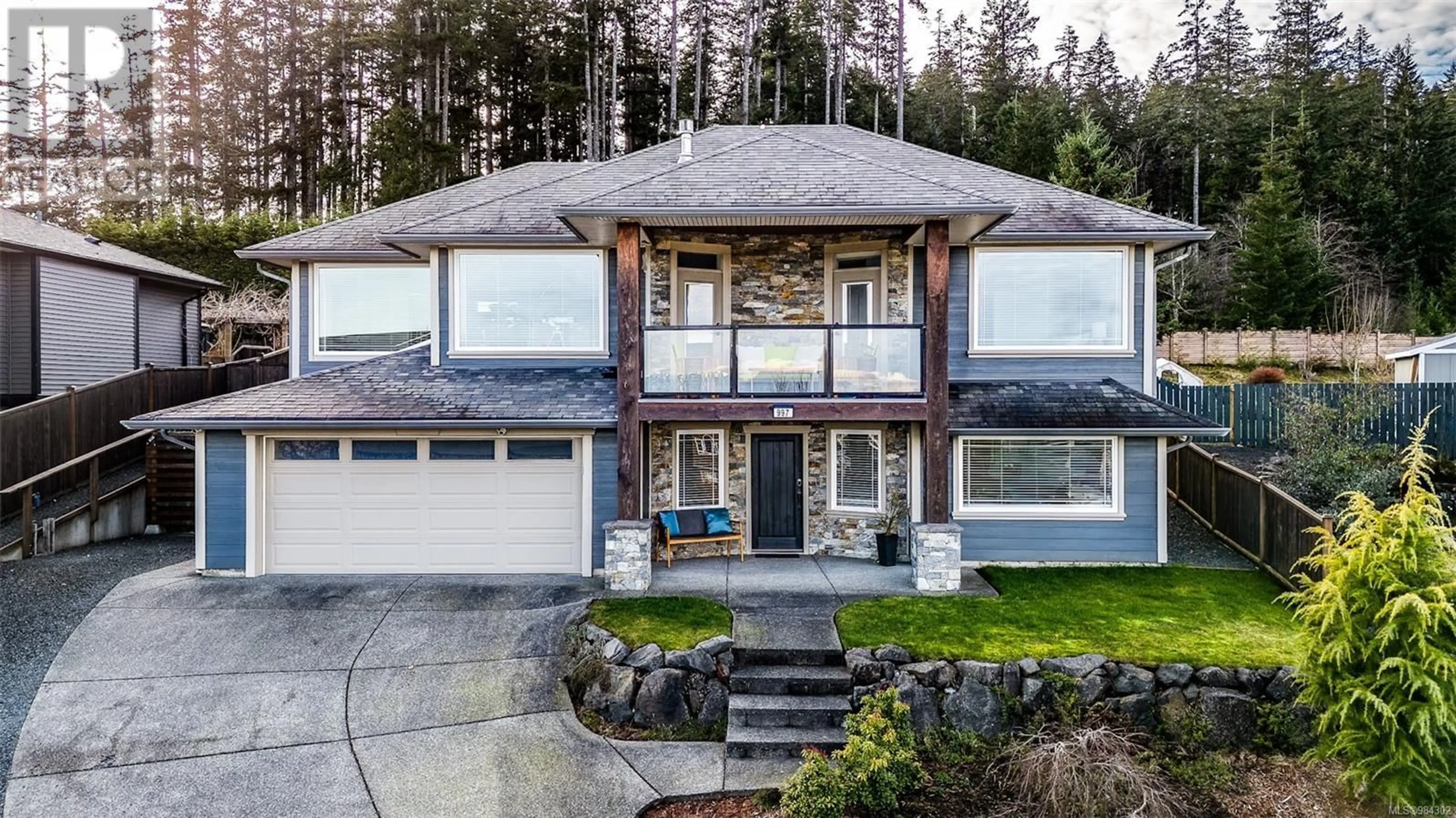 Home with vinyl exterior material, unknown for 997 TIMBERLINE Dr, Campbell River British Columbia V9H1W1