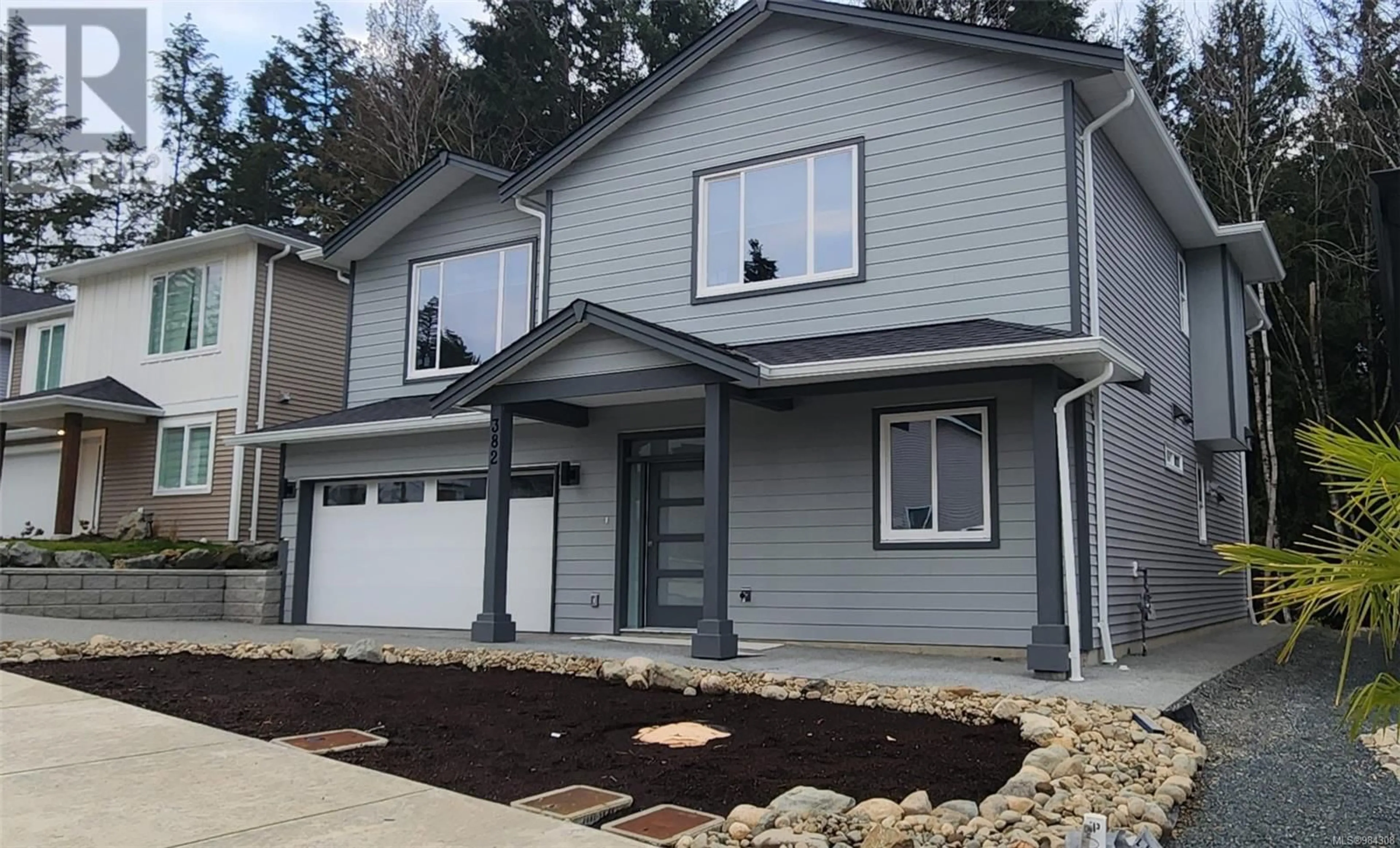 Home with vinyl exterior material, street for 382 AVAANI Way, Nanaimo British Columbia V9R0L9