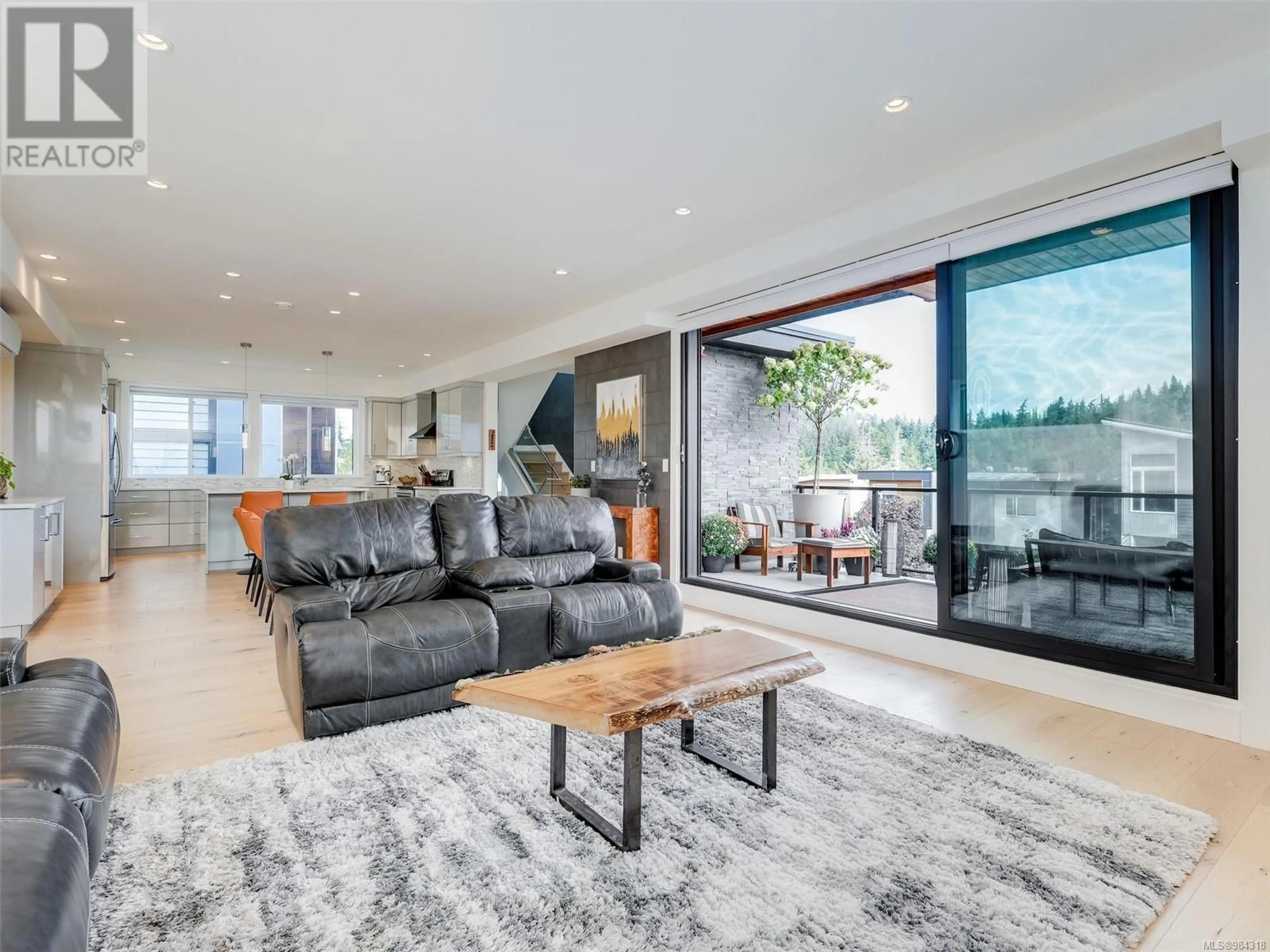 Living room with furniture, unknown for 549 Ridge Pointe Pl, Colwood British Columbia V9C0M3