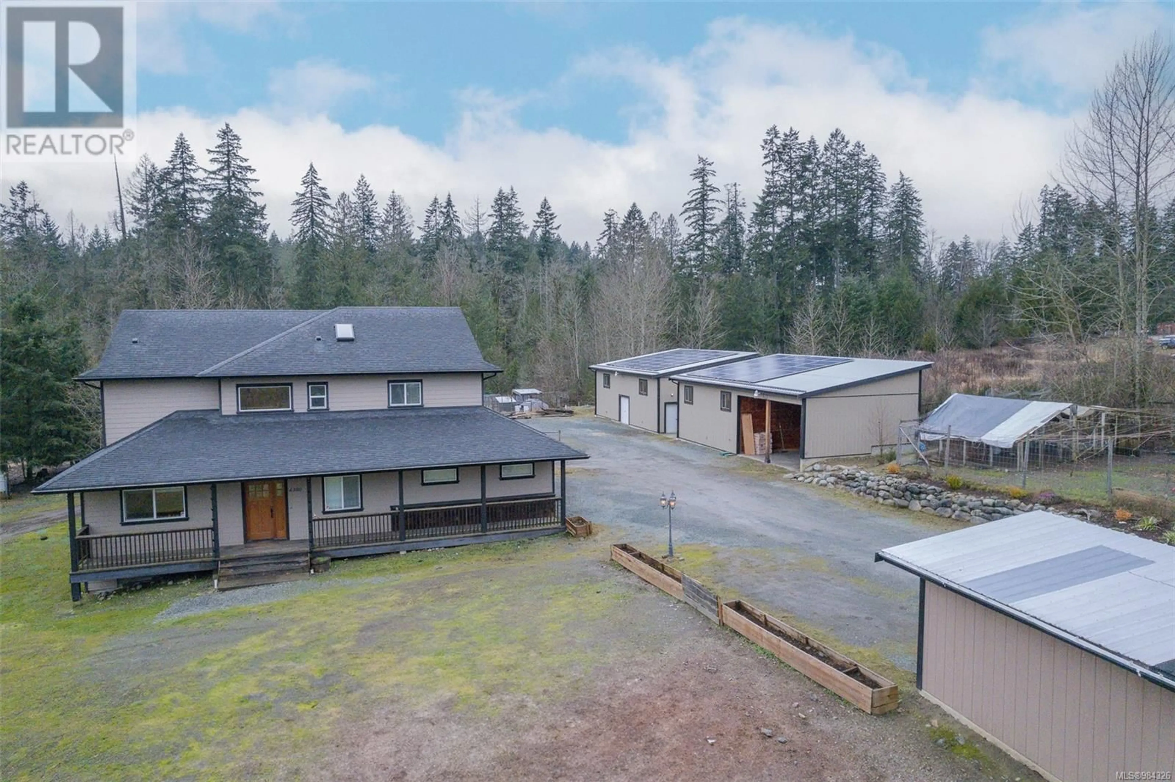 A pic from outside/outdoor area/front of a property/back of a property/a pic from drone, mountain view for 4380 Inwood Creek Rd, Duncan British Columbia V9L6H2