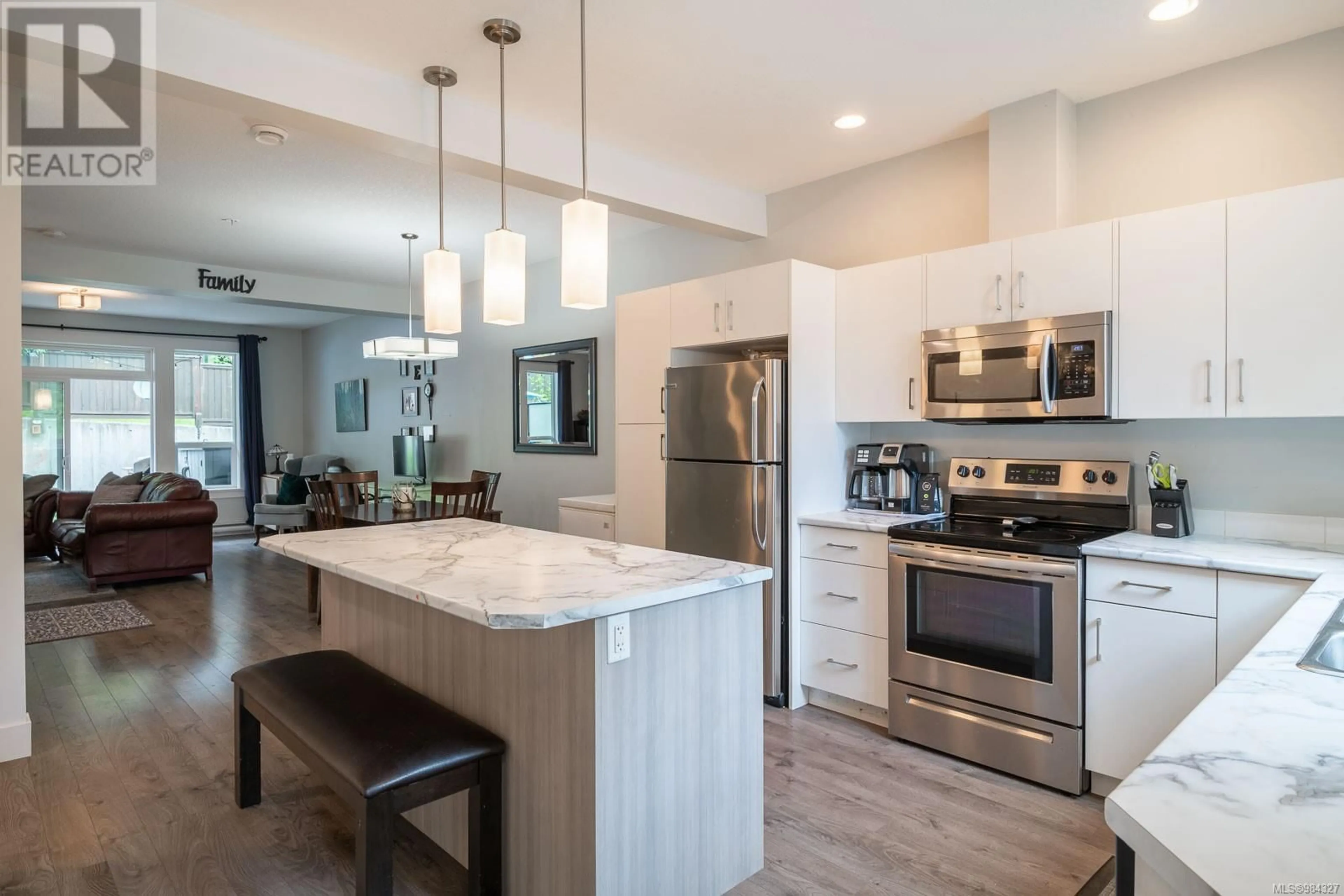 Open concept kitchen, ceramic/tile floor for 23 512 Jim Cram Dr, Ladysmith British Columbia V9G0B1