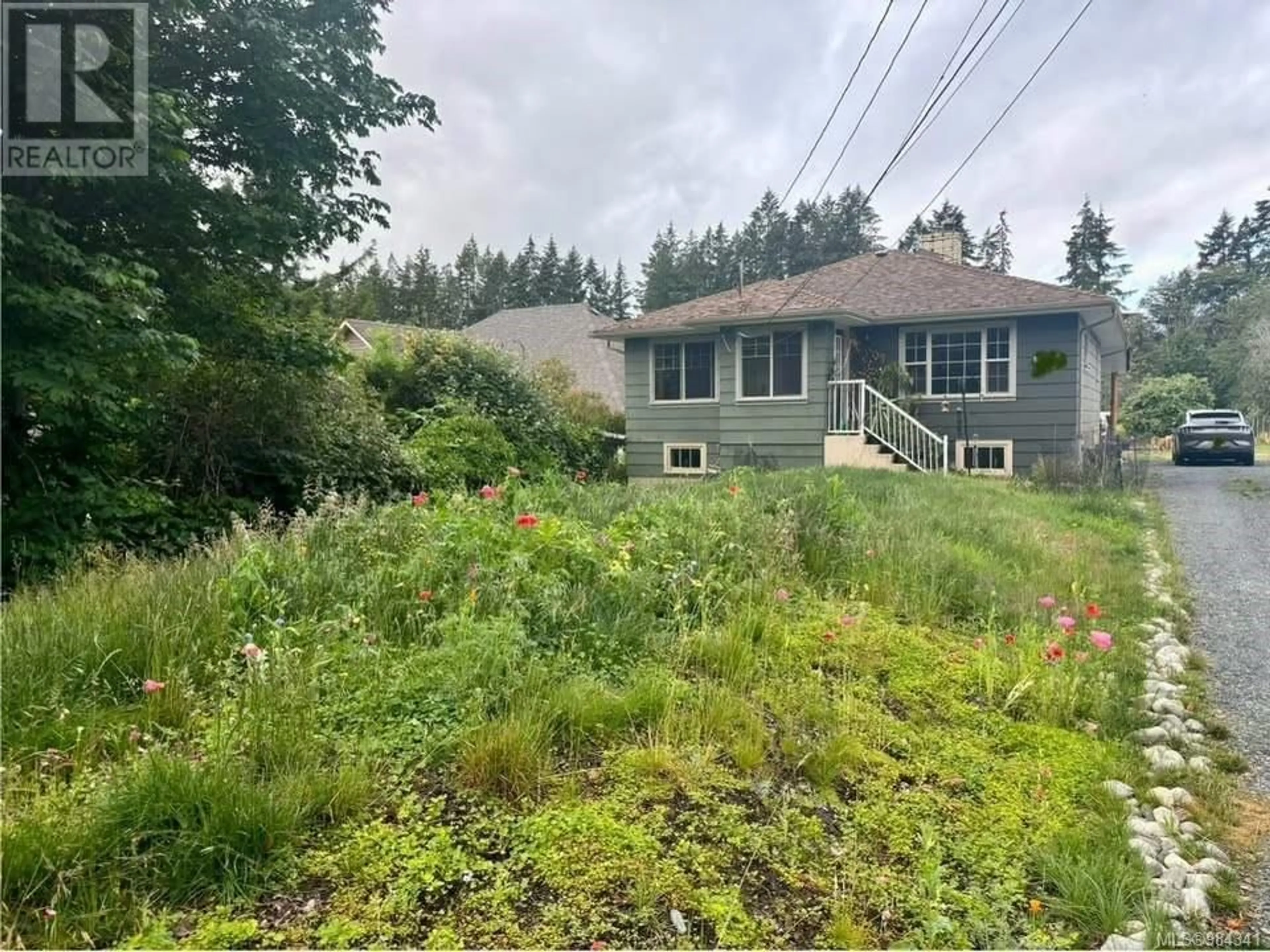 A pic from outside/outdoor area/front of a property/back of a property/a pic from drone, unknown for 5780 Grandview Rd, Port Alberni British Columbia V9Y8V9