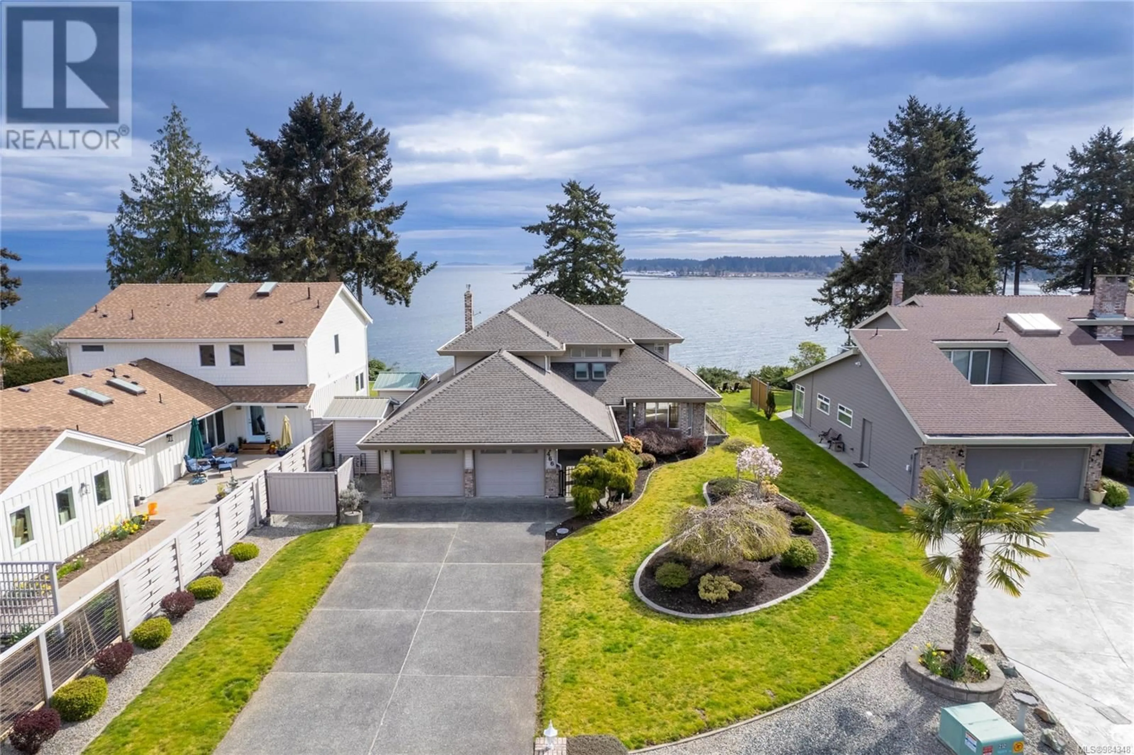 A pic from outside/outdoor area/front of a property/back of a property/a pic from drone, water/lake/river/ocean view for 466 Heather Pl, Parksville British Columbia V9P1A2