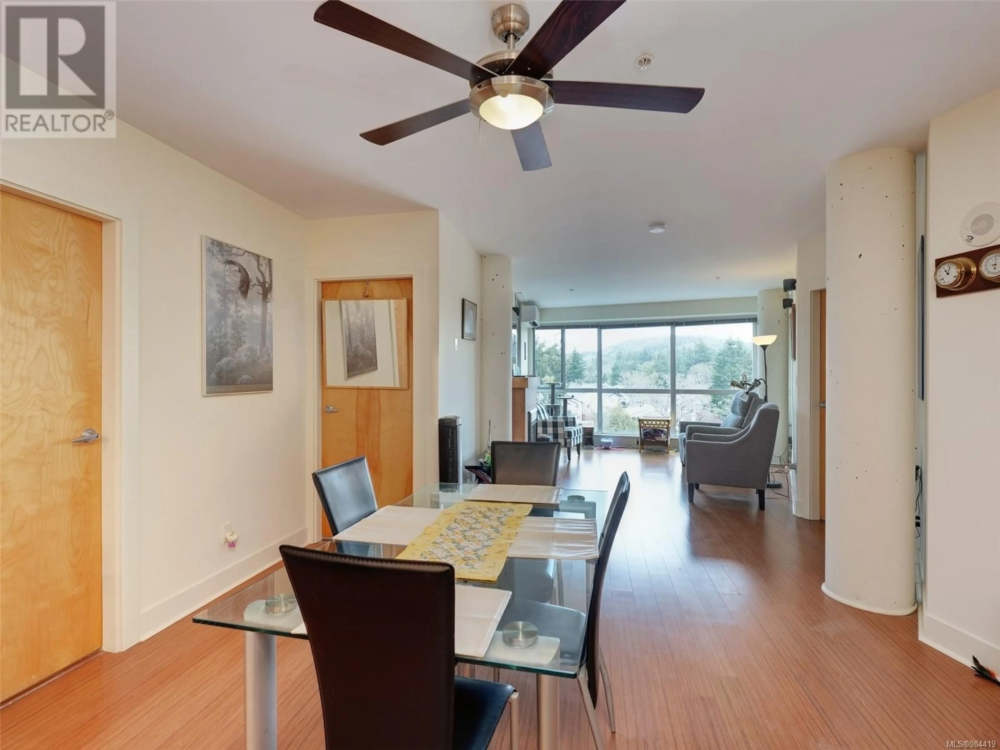 Dining room, wood/laminate floor for 627 2745 Veterans Memorial Pkwy, Langford British Columbia V9B0H4