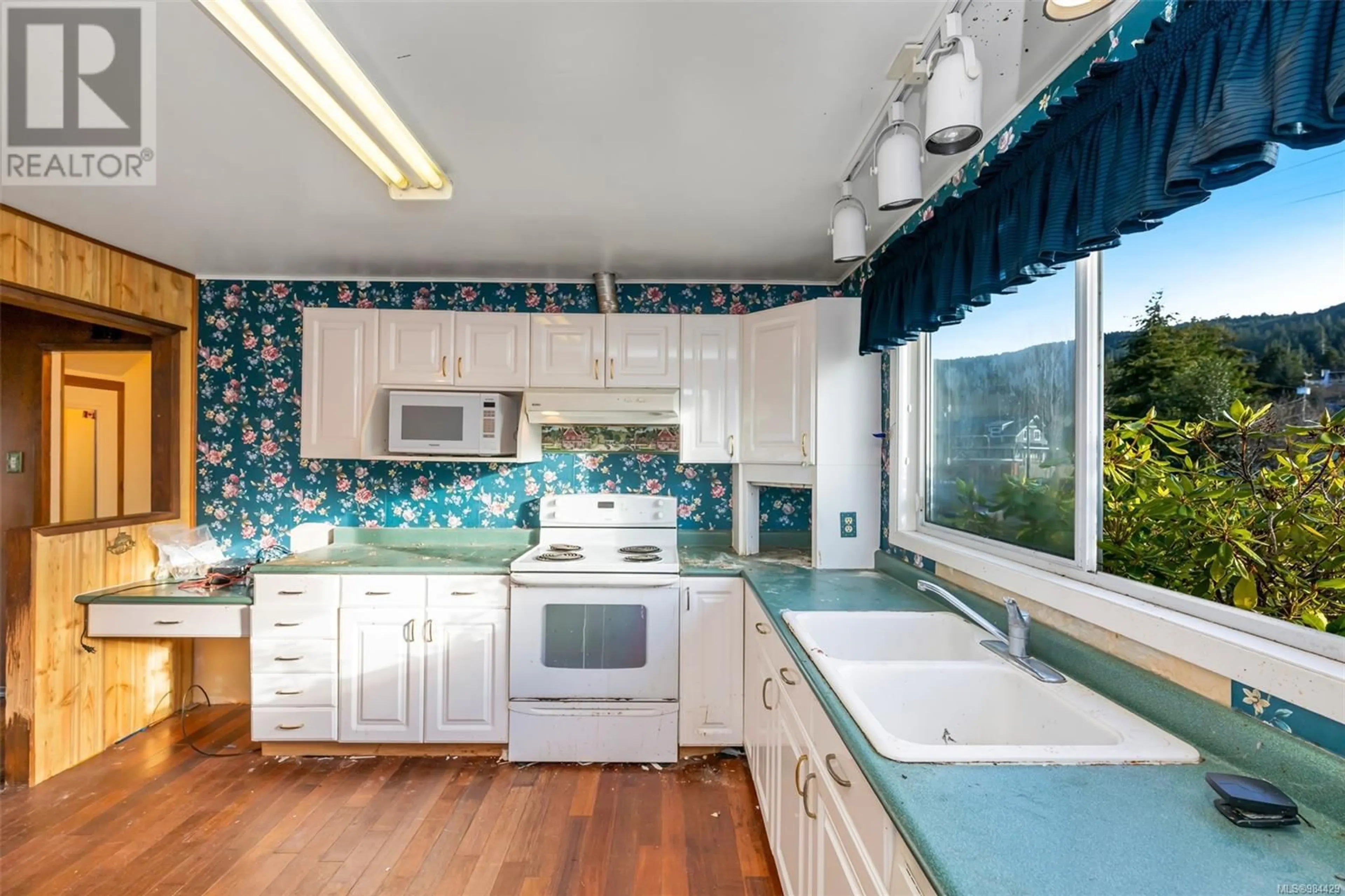 Unknown for 6672 QUEESTO DRIVE, Port Renfrew British Columbia V0S1N0
