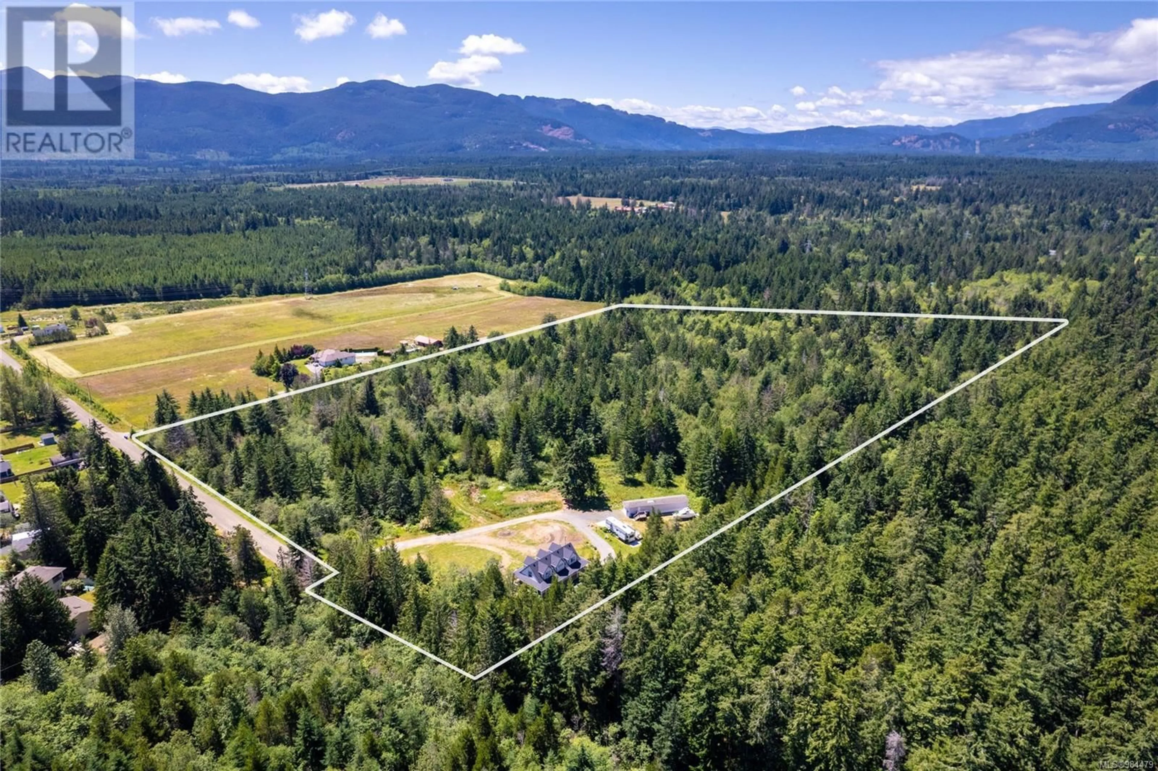 A pic from outside/outdoor area/front of a property/back of a property/a pic from drone, mountain view for 450 & 460 Rembar Rd, Qualicum Beach British Columbia V9K2A4