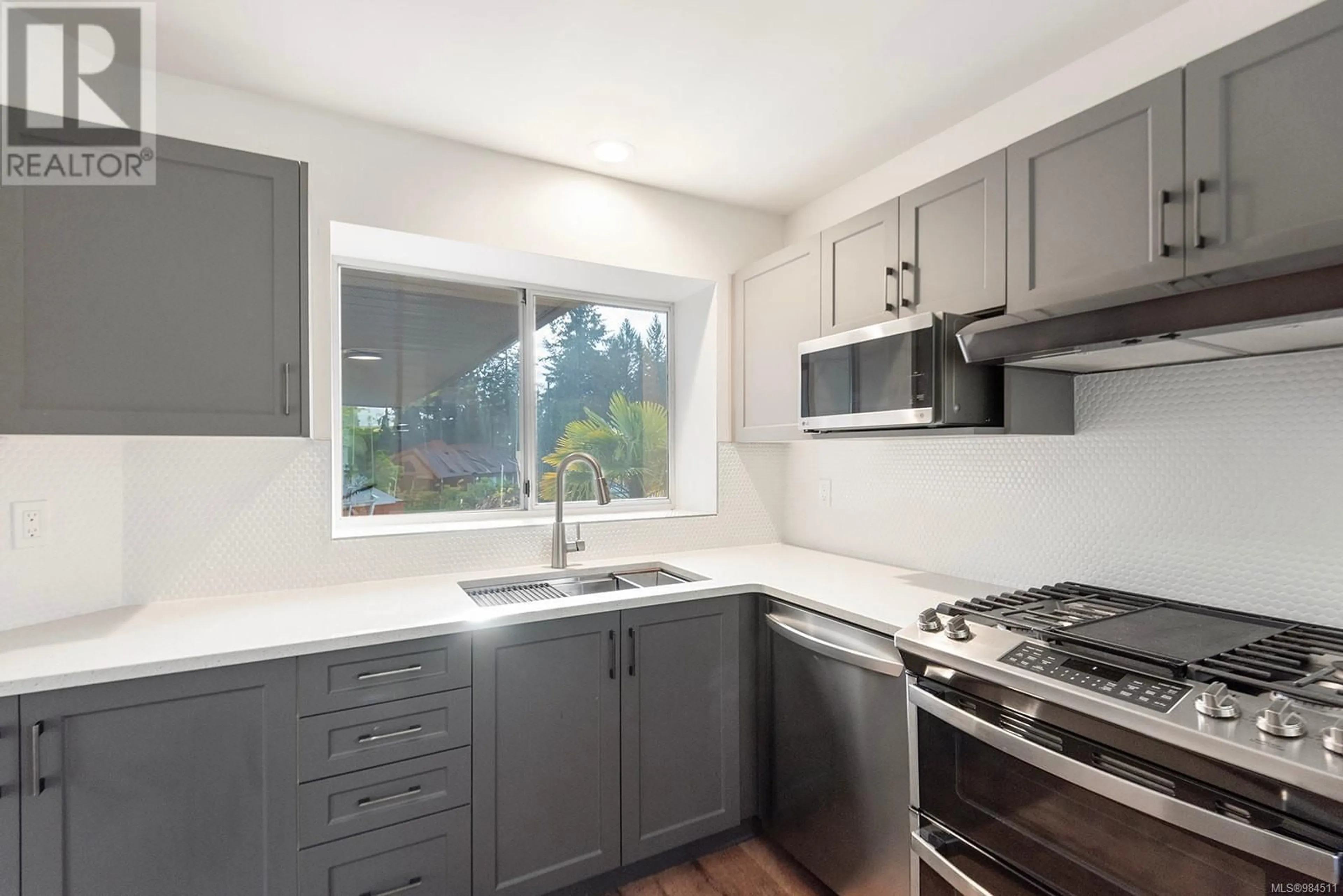 Standard kitchen, unknown for 92 Marine Dr, Cobble Hill British Columbia V0R1L1