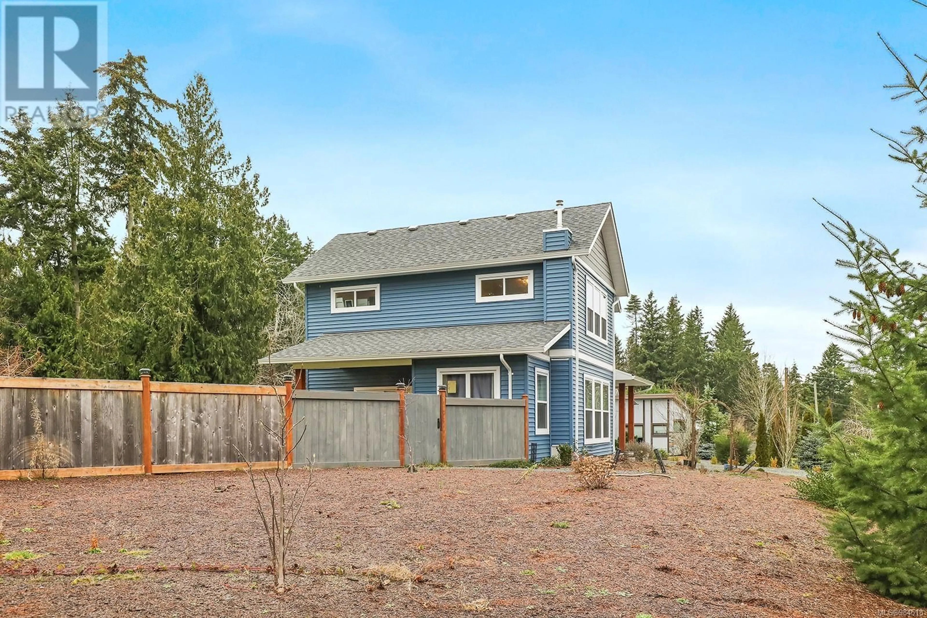 Home with vinyl exterior material, unknown for 177 BAYNES DRIVE, Fanny Bay British Columbia V0R1W0