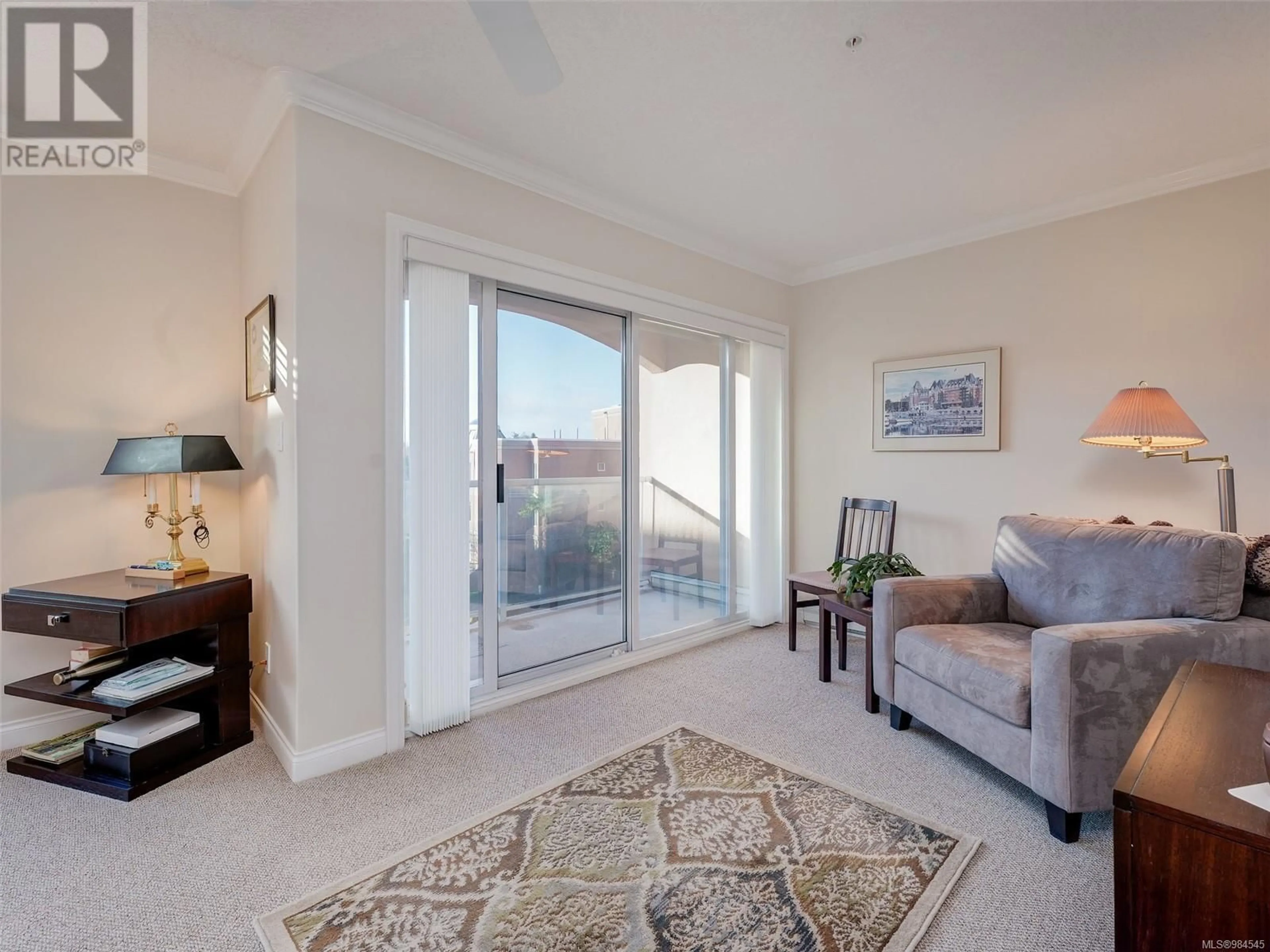 Living room with furniture, carpet floor for 302 405 QUEBEC St, Victoria British Columbia V8V4Z2