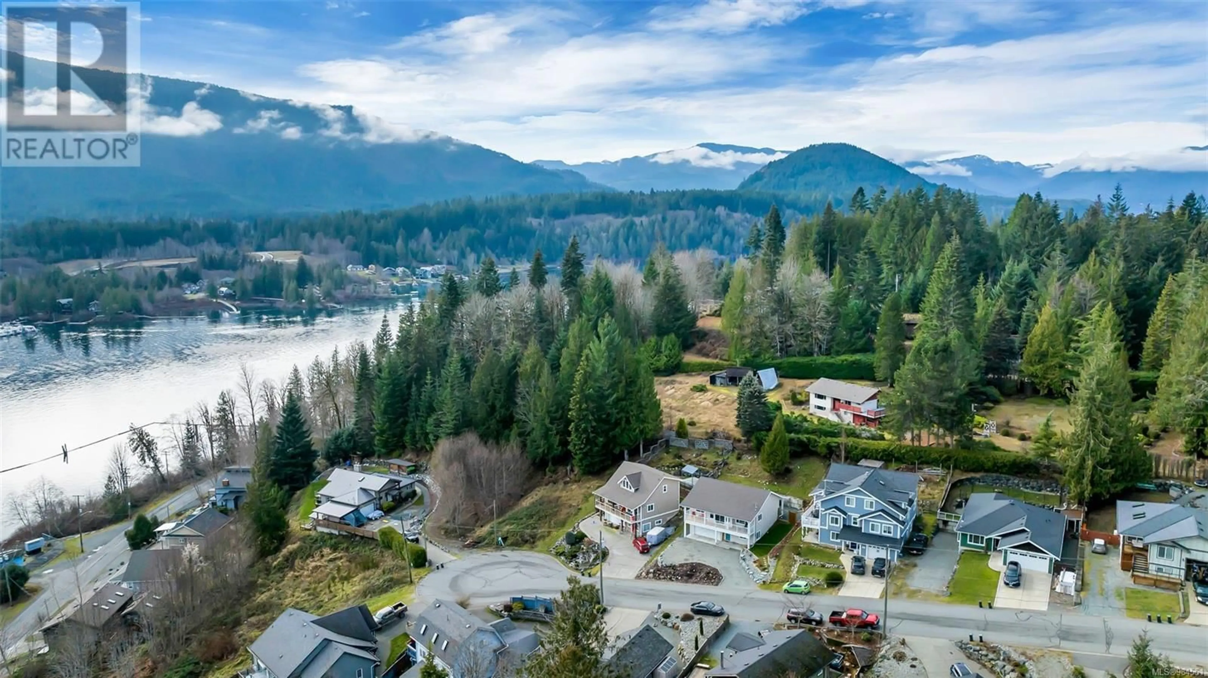 A pic from outside/outdoor area/front of a property/back of a property/a pic from drone, water/lake/river/ocean view for 275 Castley Hts, Lake Cowichan British Columbia V0R2G0