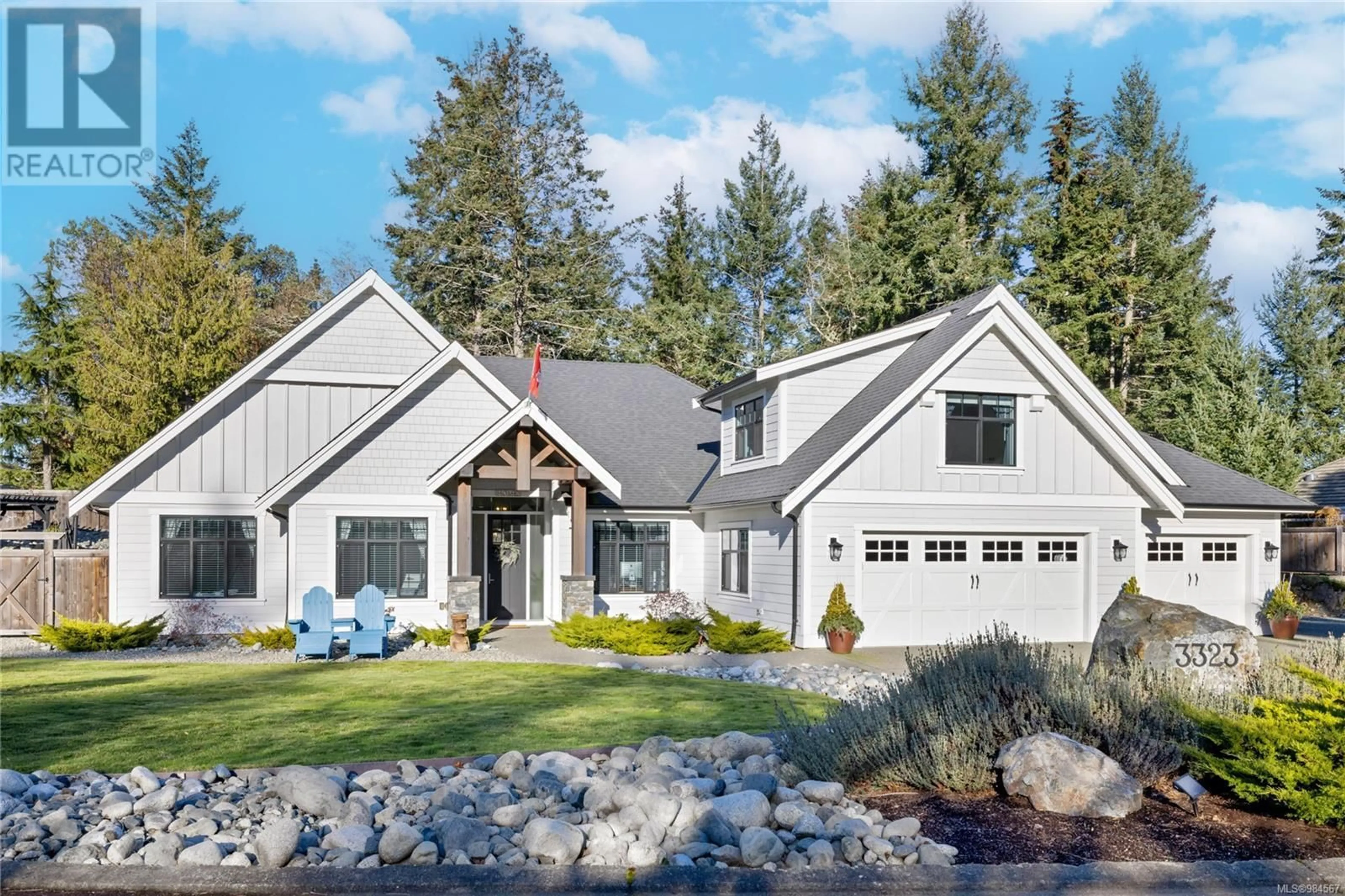 Home with vinyl exterior material, mountain view for 3323 Henley Pl, Nanoose Bay British Columbia V9P9H6