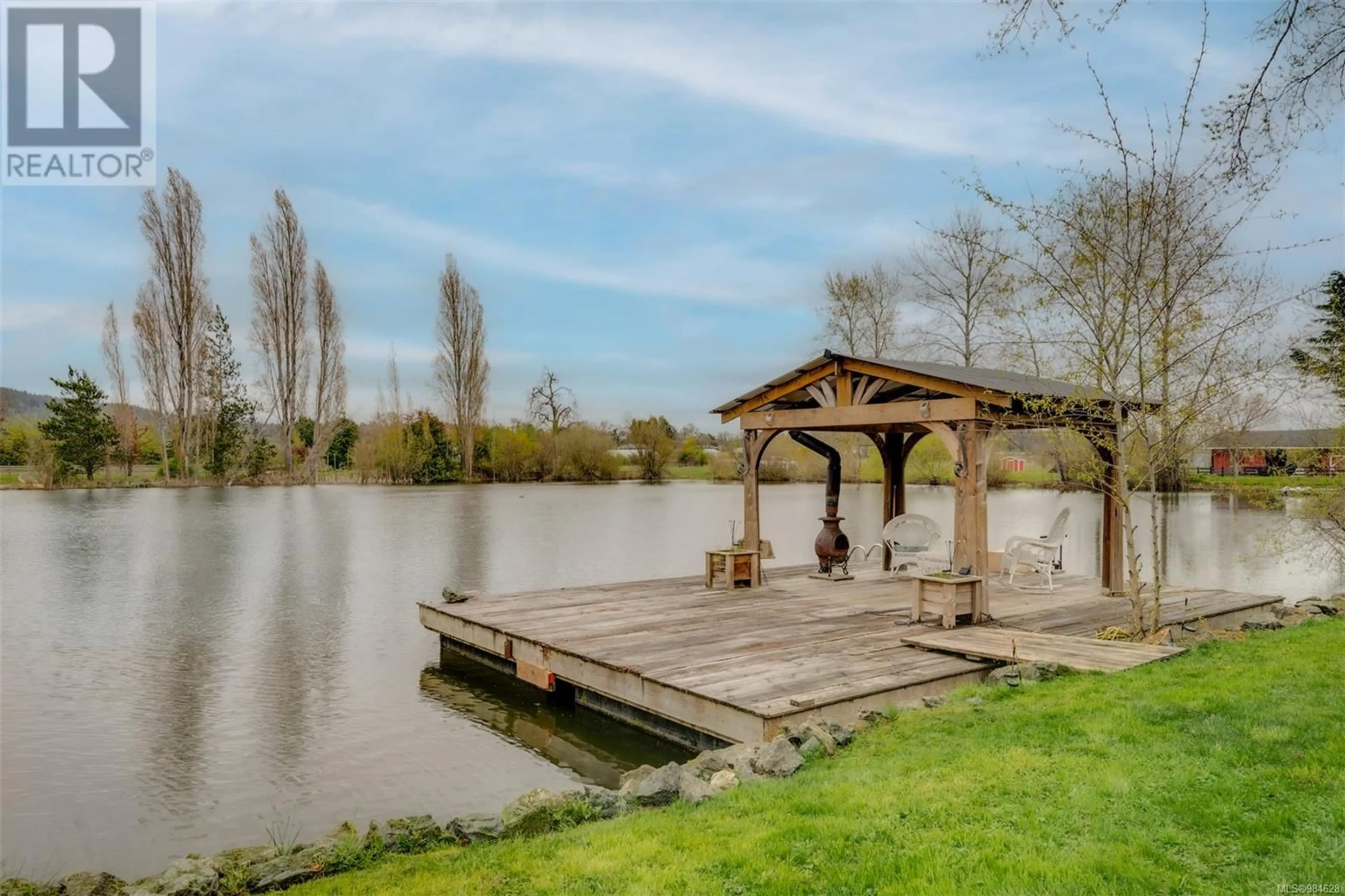 Patio, water/lake/river/ocean view for 1548 Munro Rd, North Saanich British Columbia V8L5T1