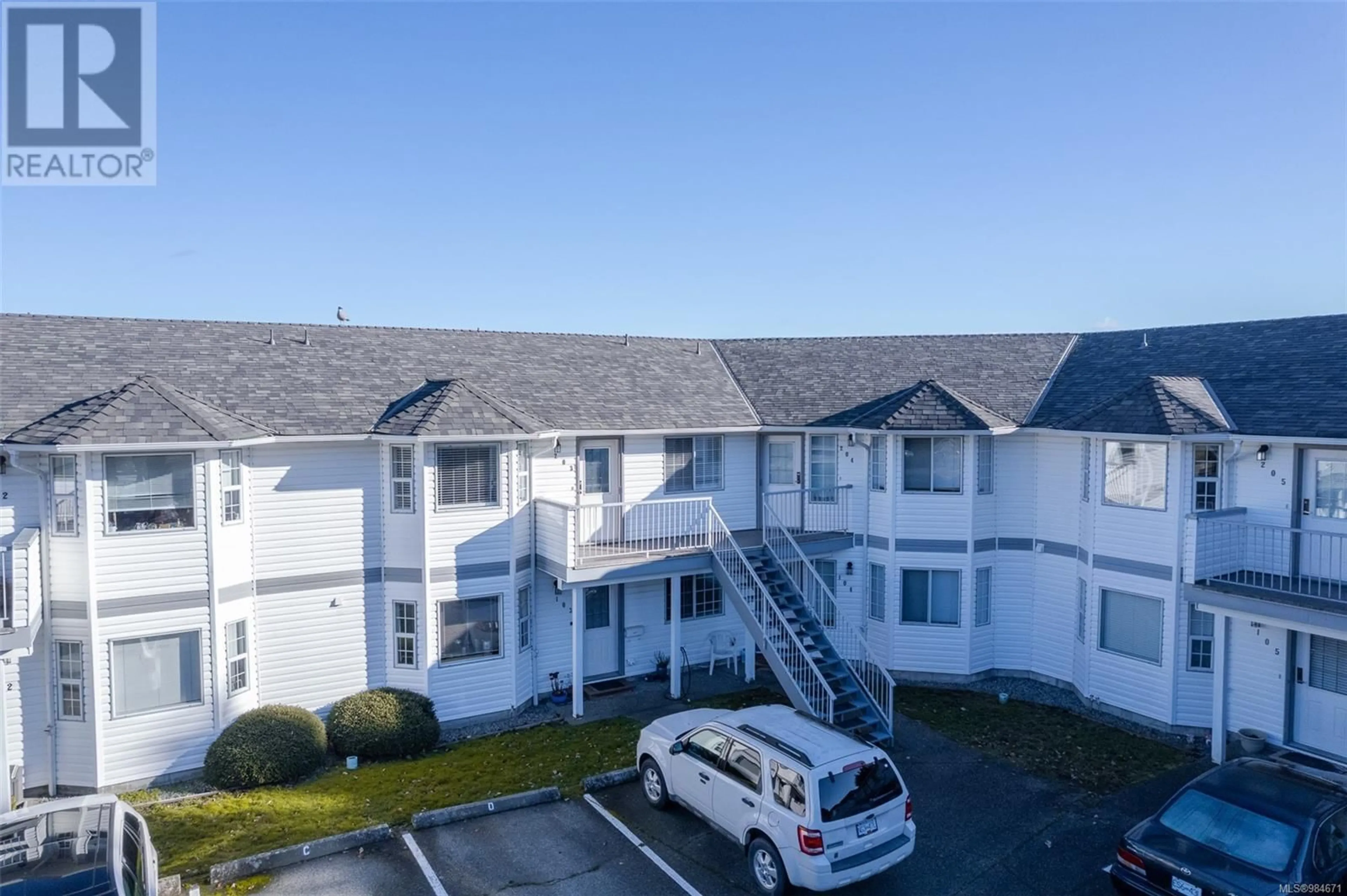 A pic from outside/outdoor area/front of a property/back of a property/a pic from drone, unknown for 103 219 Dogwood Dr, Ladysmith British Columbia V9G1S9