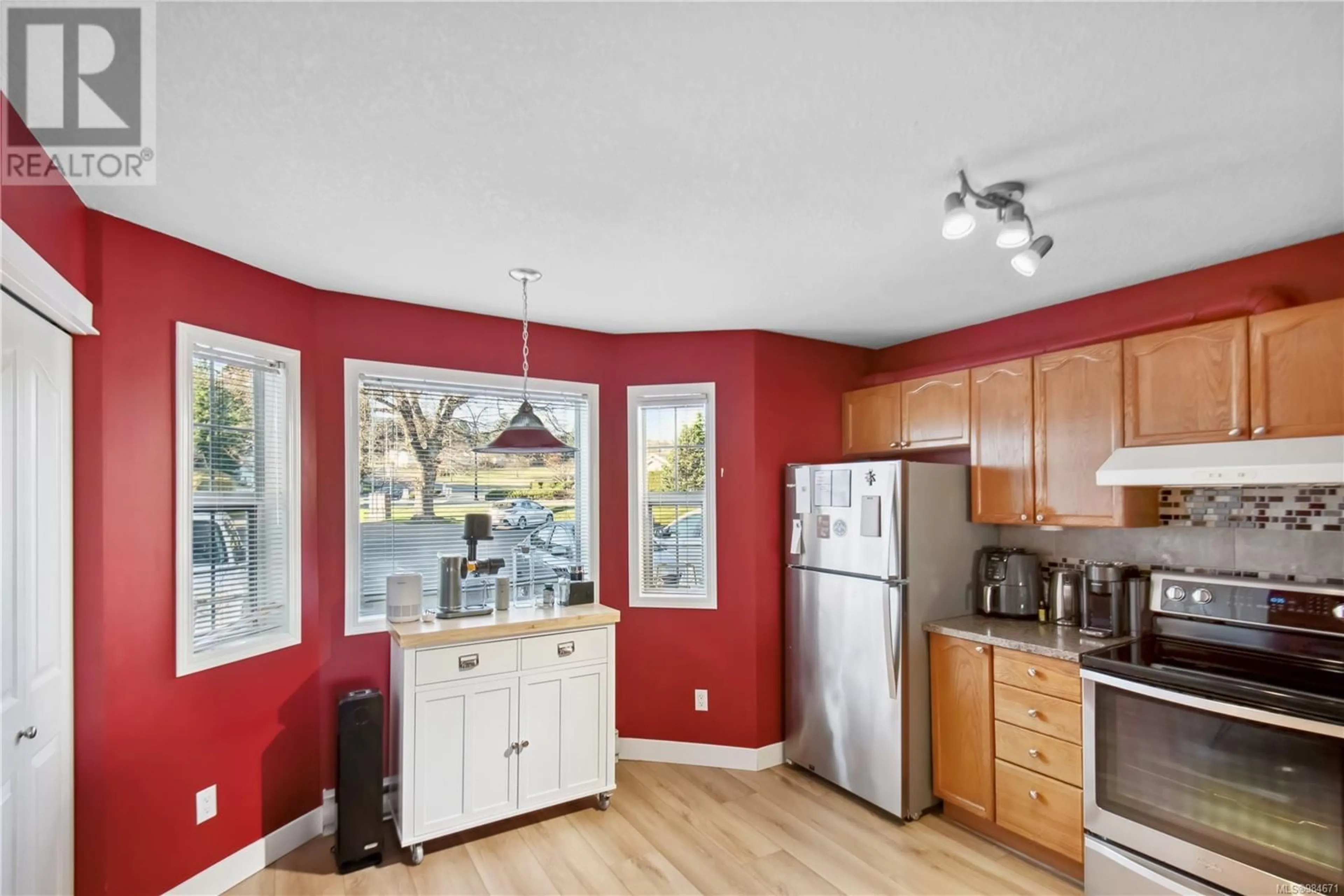 Open concept kitchen, unknown for 103 219 Dogwood Dr, Ladysmith British Columbia V9G1S9