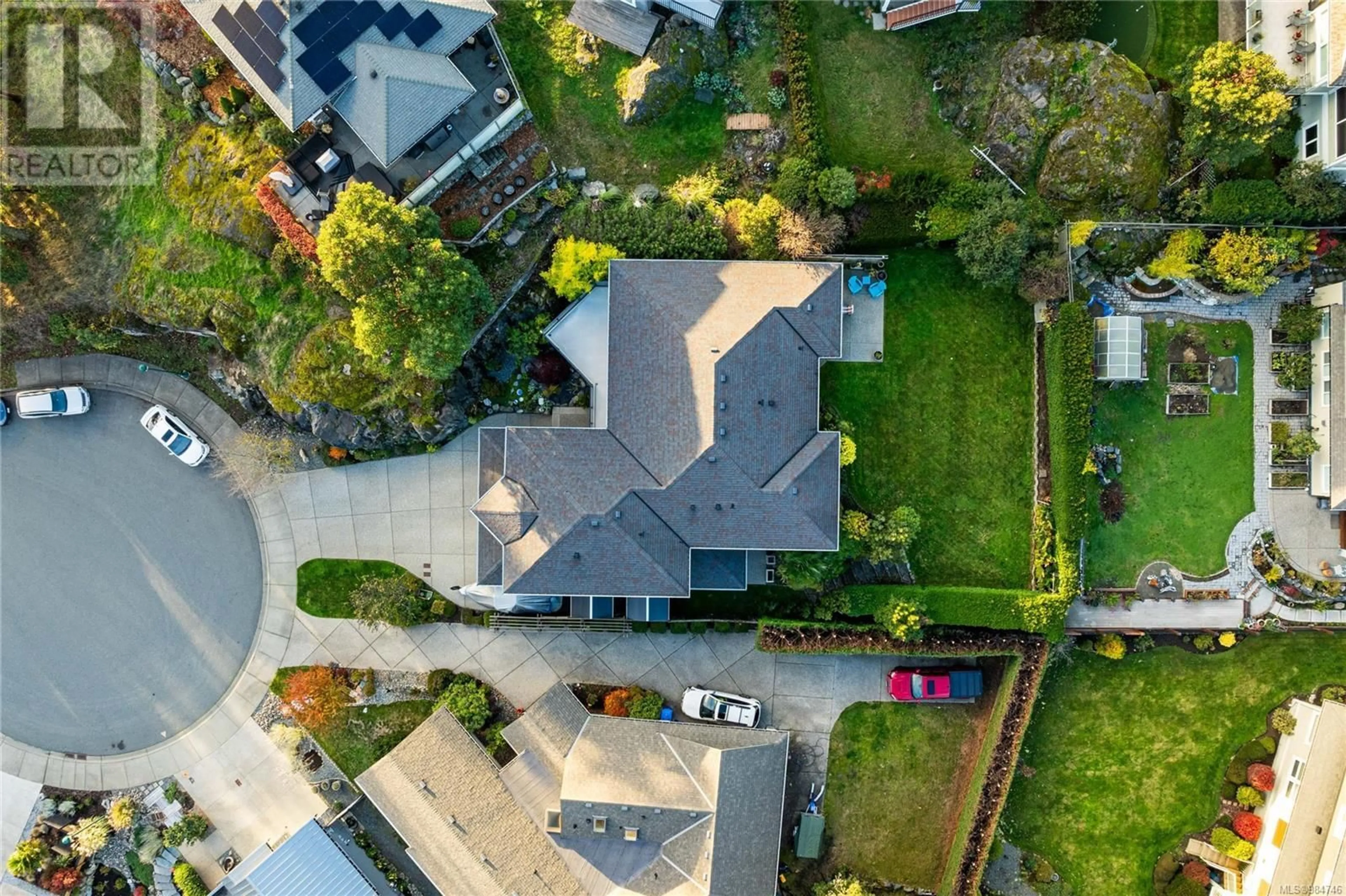 A pic from outside/outdoor area/front of a property/back of a property/a pic from drone, street for 3667 Seashell Pl, Colwood British Columbia V9C0A4