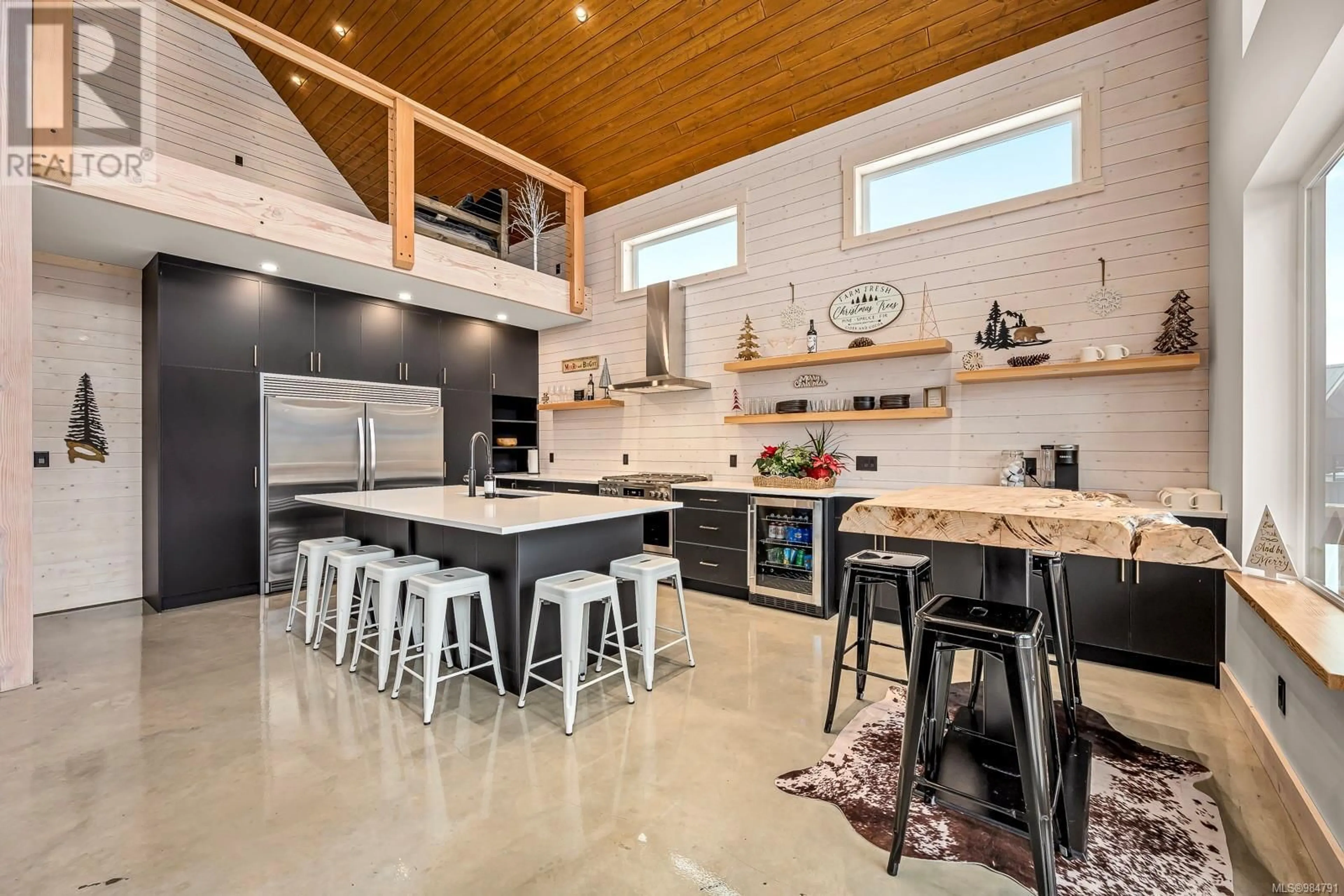 Open concept kitchen, unknown for 455 ARROWSMITH Ridge, Courtenay British Columbia V9J1L0