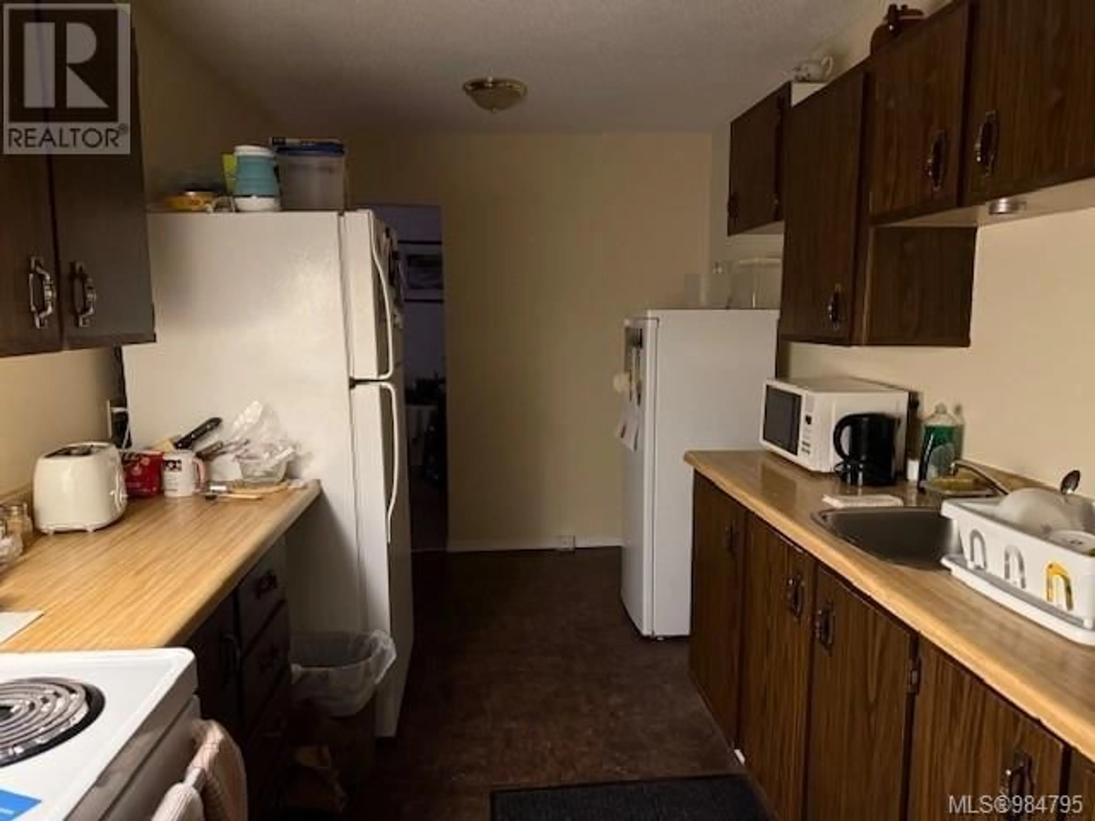 Standard kitchen, unknown for 205 7450 Rupert St, Port Hardy British Columbia V0N2P0