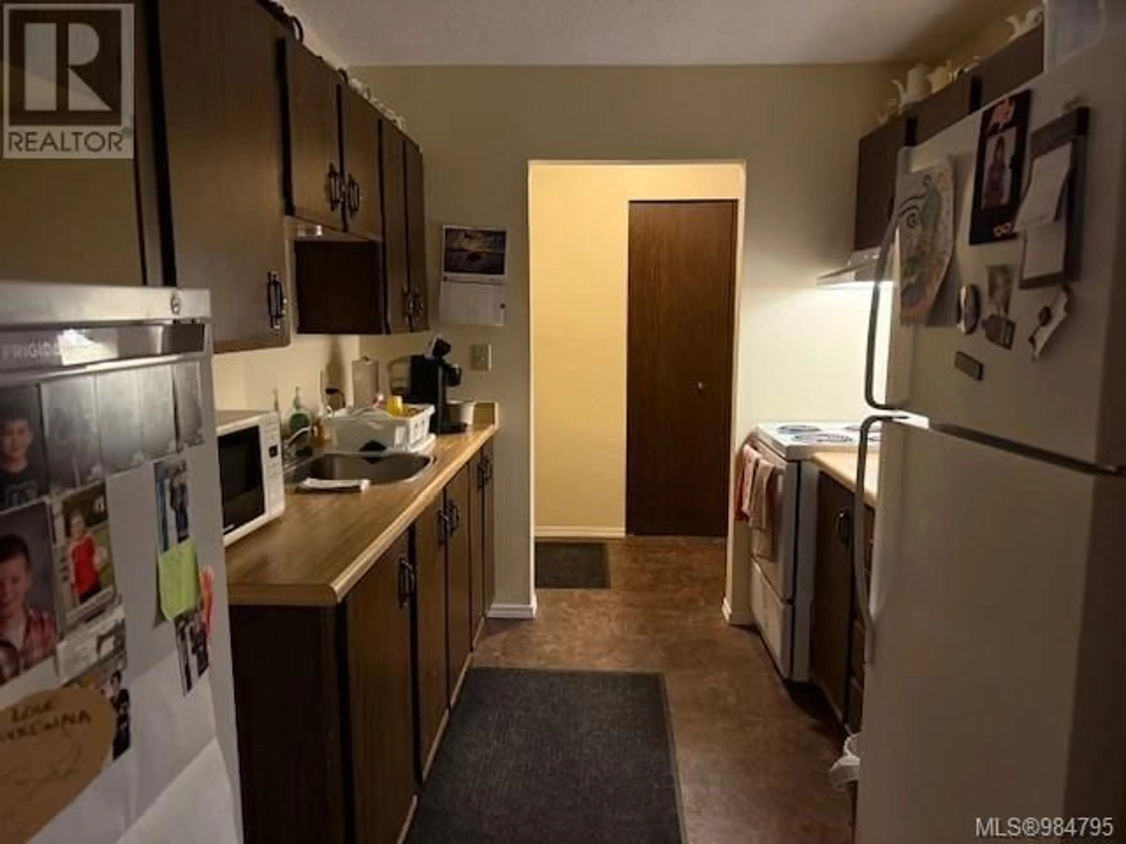 Standard kitchen, unknown for 205 7450 Rupert St, Port Hardy British Columbia V0N2P0