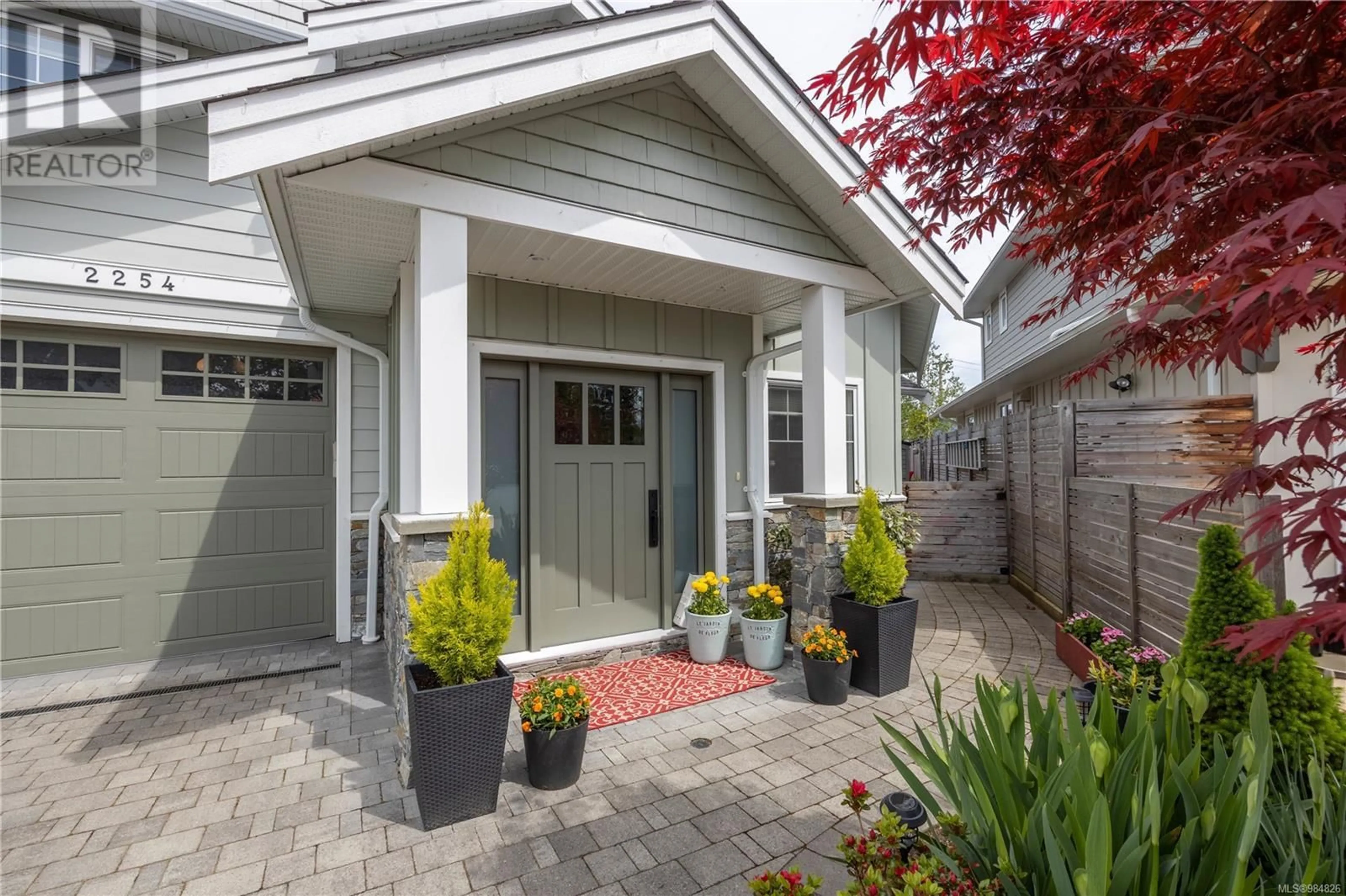 Unknown for 2254 Markinch Pl, Sidney British Columbia V8L3N4