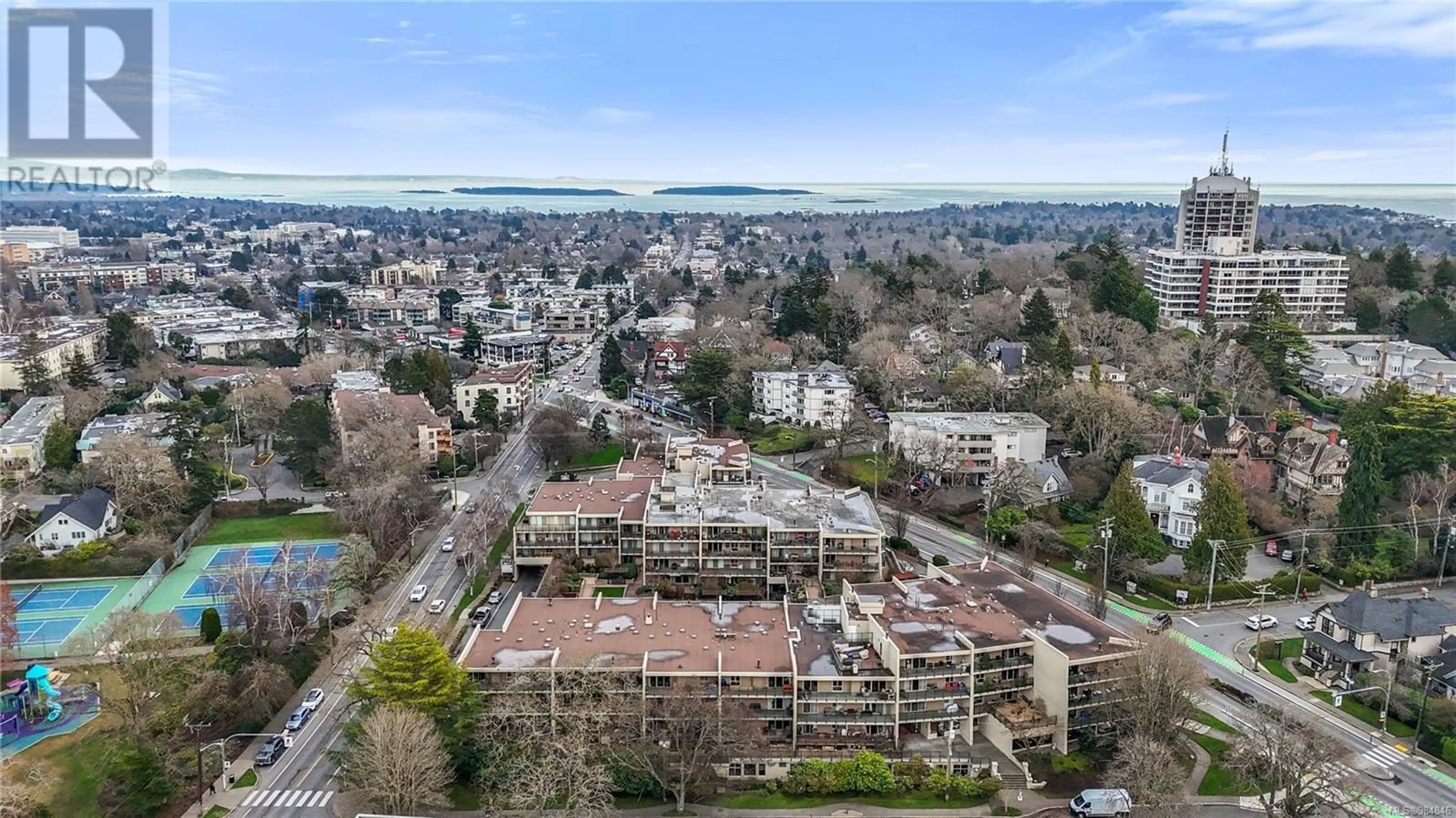 A pic from outside/outdoor area/front of a property/back of a property/a pic from drone, city buildings view from balcony for 209 1545 Pandora Ave, Victoria British Columbia V8R6R1