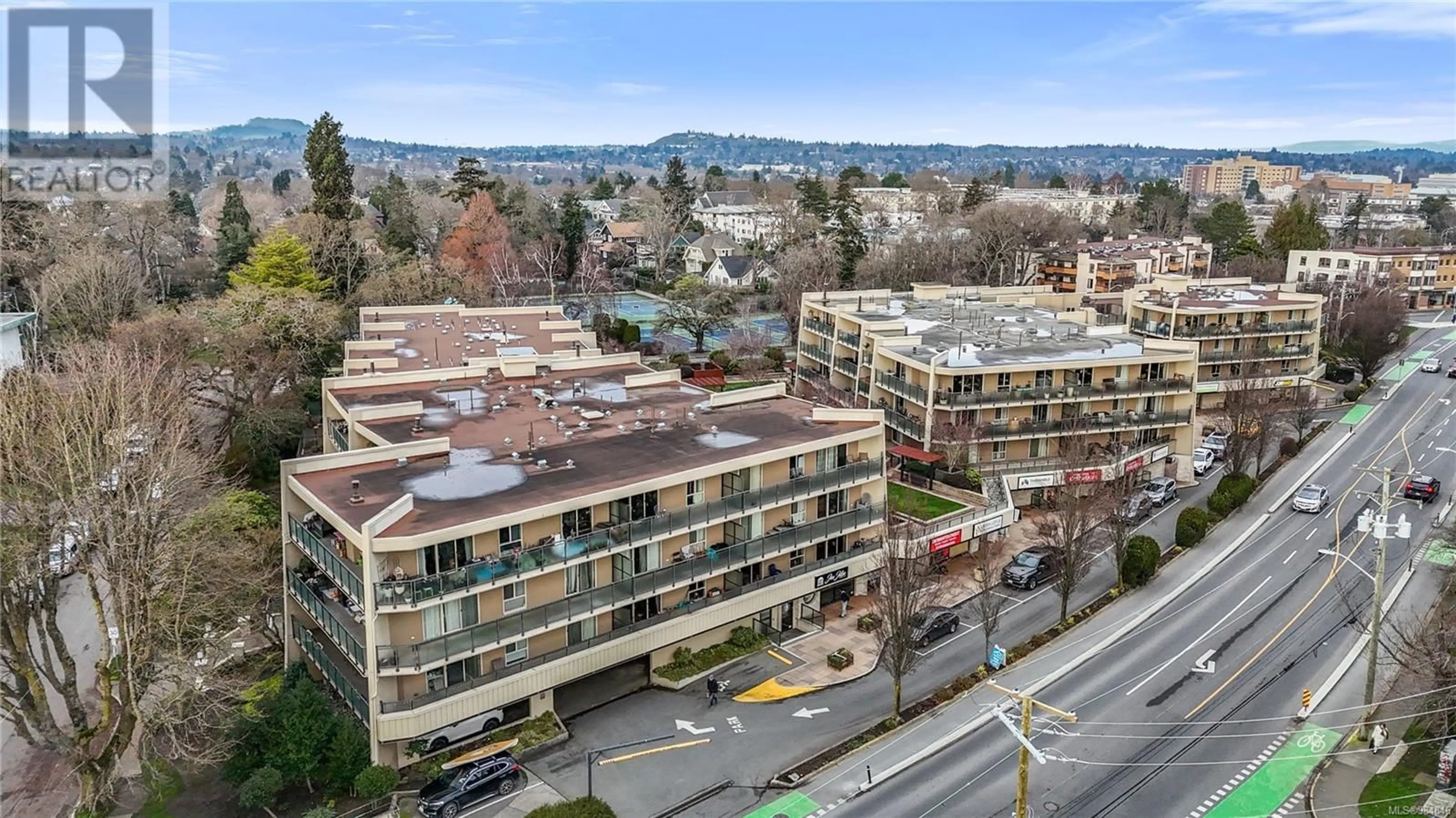 A pic from outside/outdoor area/front of a property/back of a property/a pic from drone, city buildings view from balcony for 209 1545 Pandora Ave, Victoria British Columbia V8R6R1