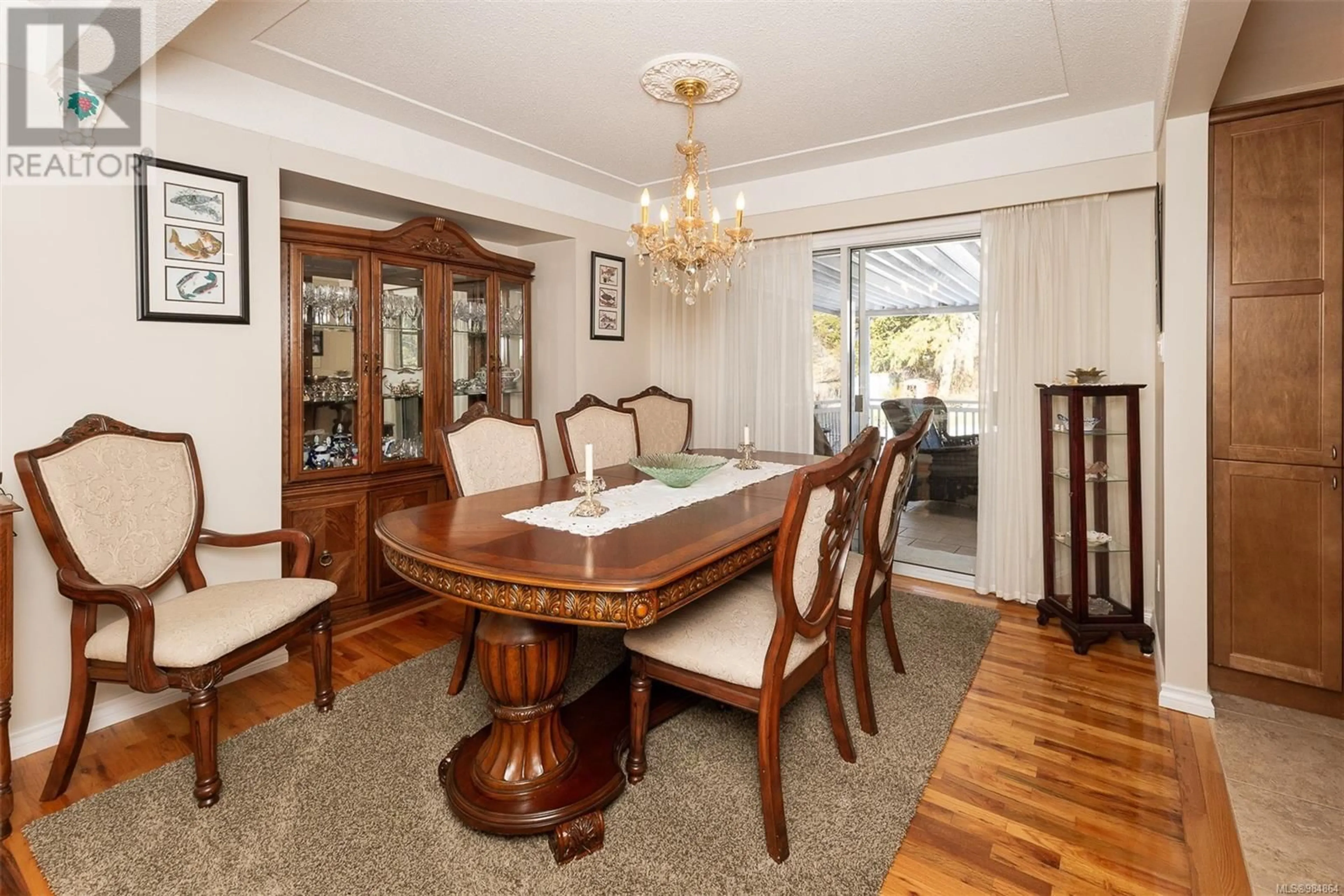 Dining room, wood/laminate floor for 2821 Ortona Rd, Duncan British Columbia V9L3W8