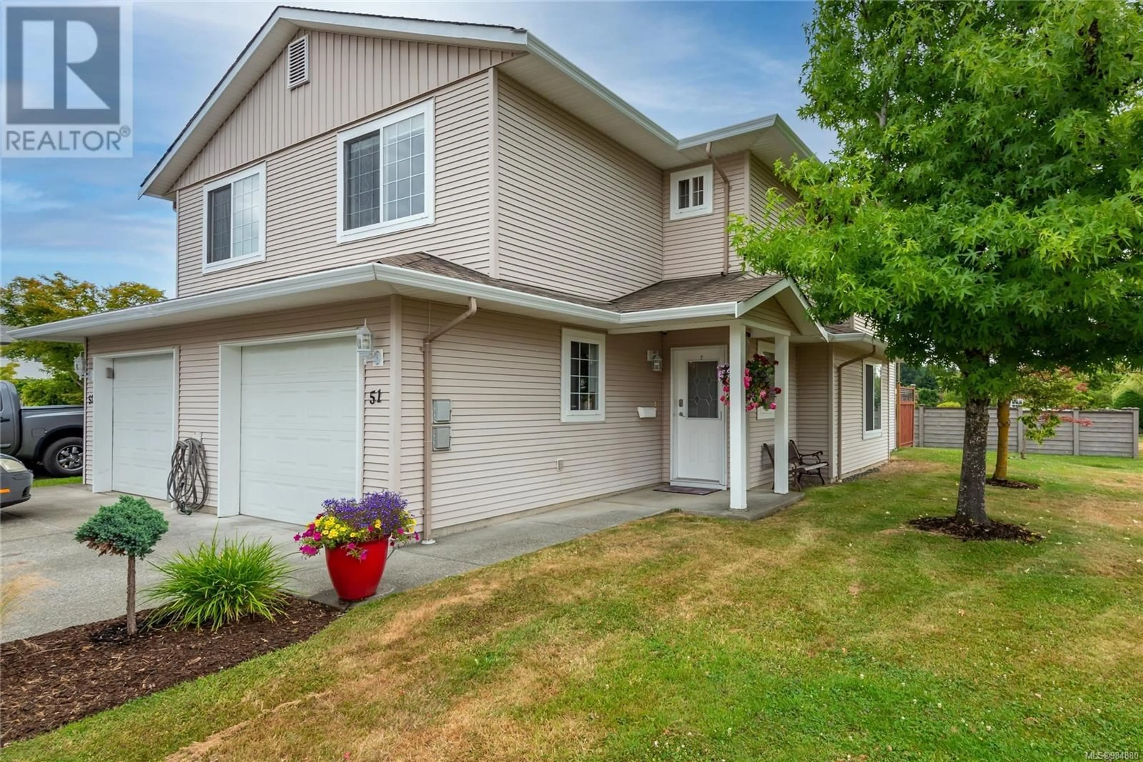 Home with vinyl exterior material, street for 51 - 717 ASPEN ROAD, Comox British Columbia V9M3X4