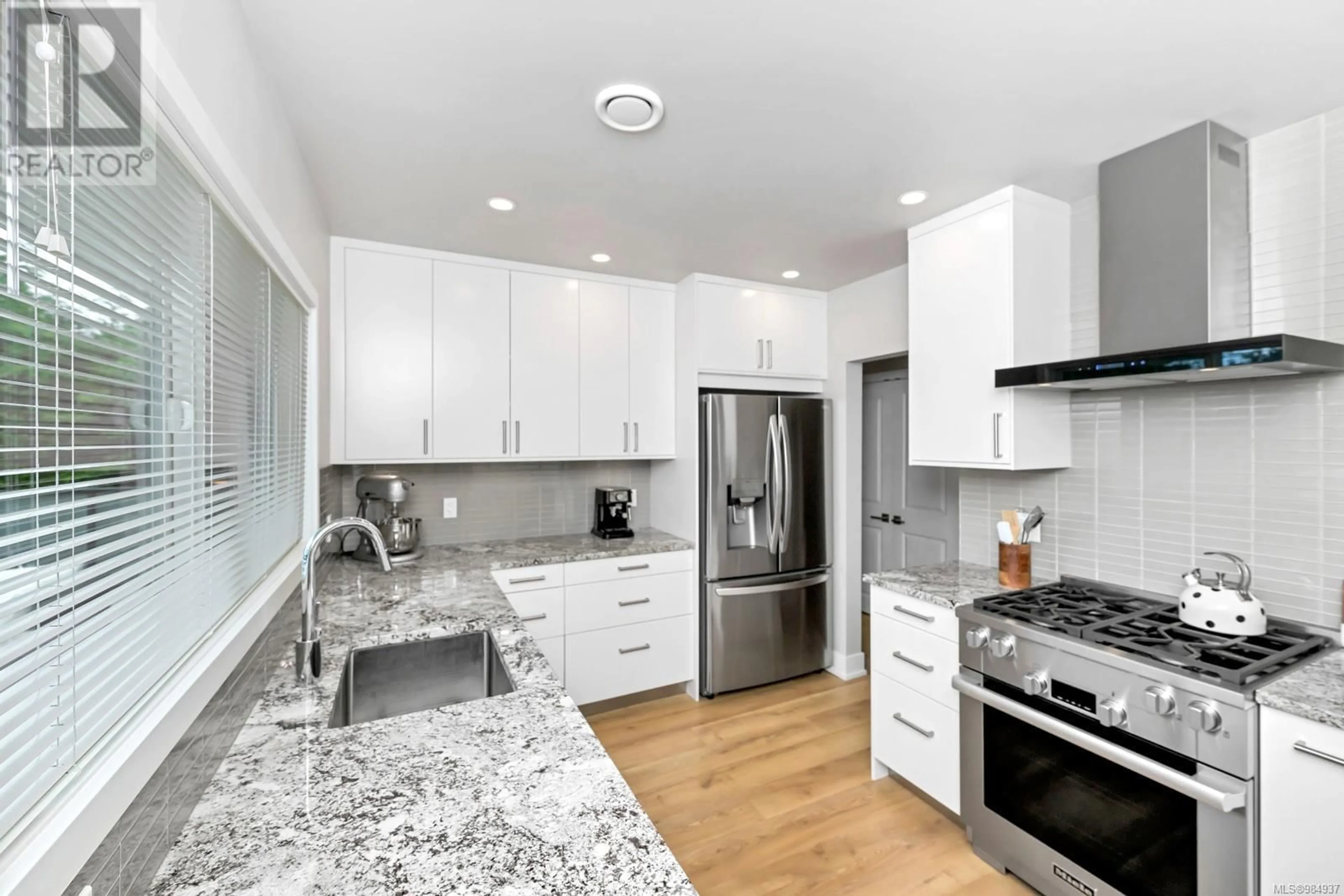 Contemporary kitchen, ceramic/tile floor for 1045 Nicholson St, Saanich British Columbia V8X3L3