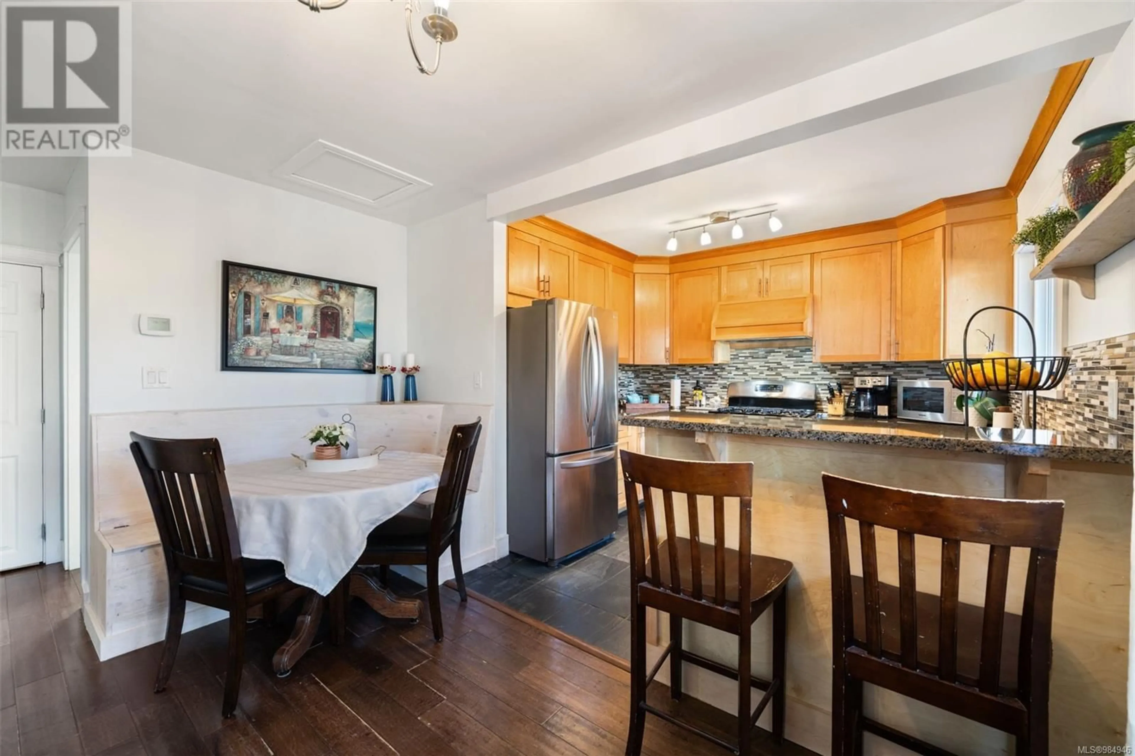 Open concept kitchen, unknown for 2221 Bradford Ave, Sidney British Columbia V8L2C8