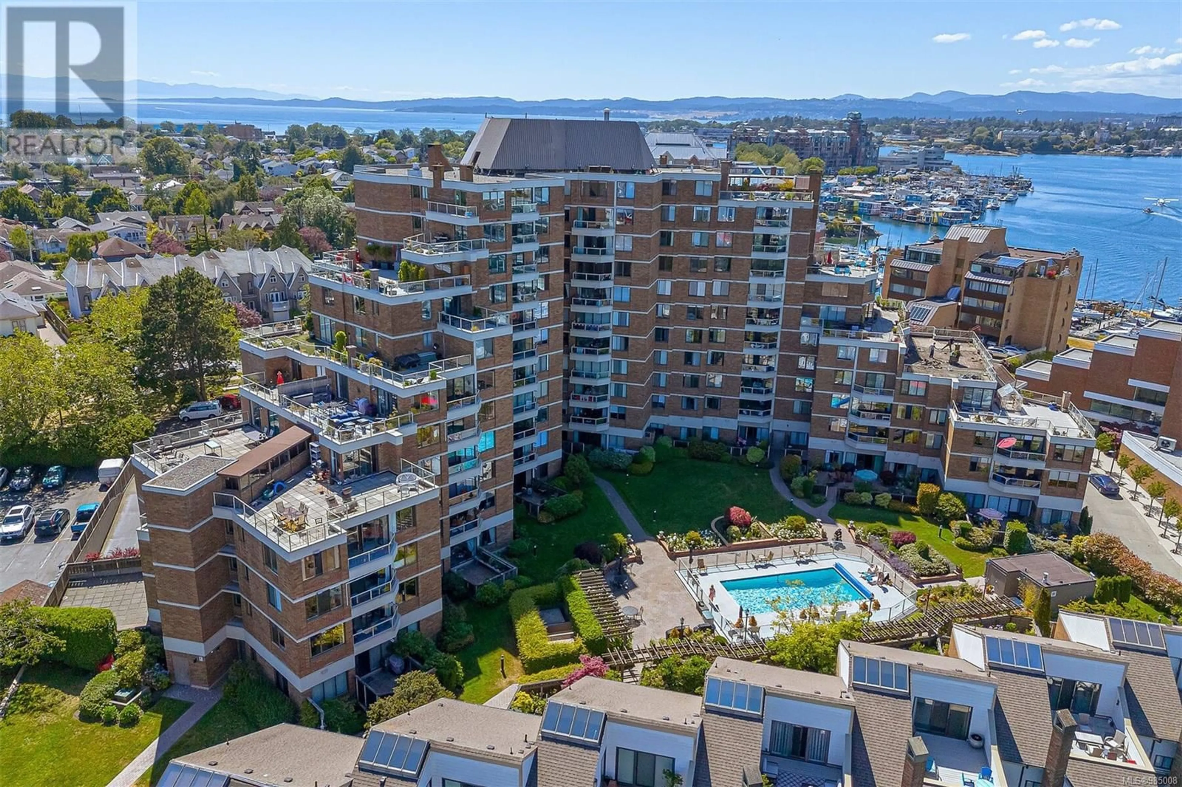 A pic from outside/outdoor area/front of a property/back of a property/a pic from drone, city buildings view from balcony for 311 - 225 BELLEVILLE STREET, Victoria British Columbia V8V4T9