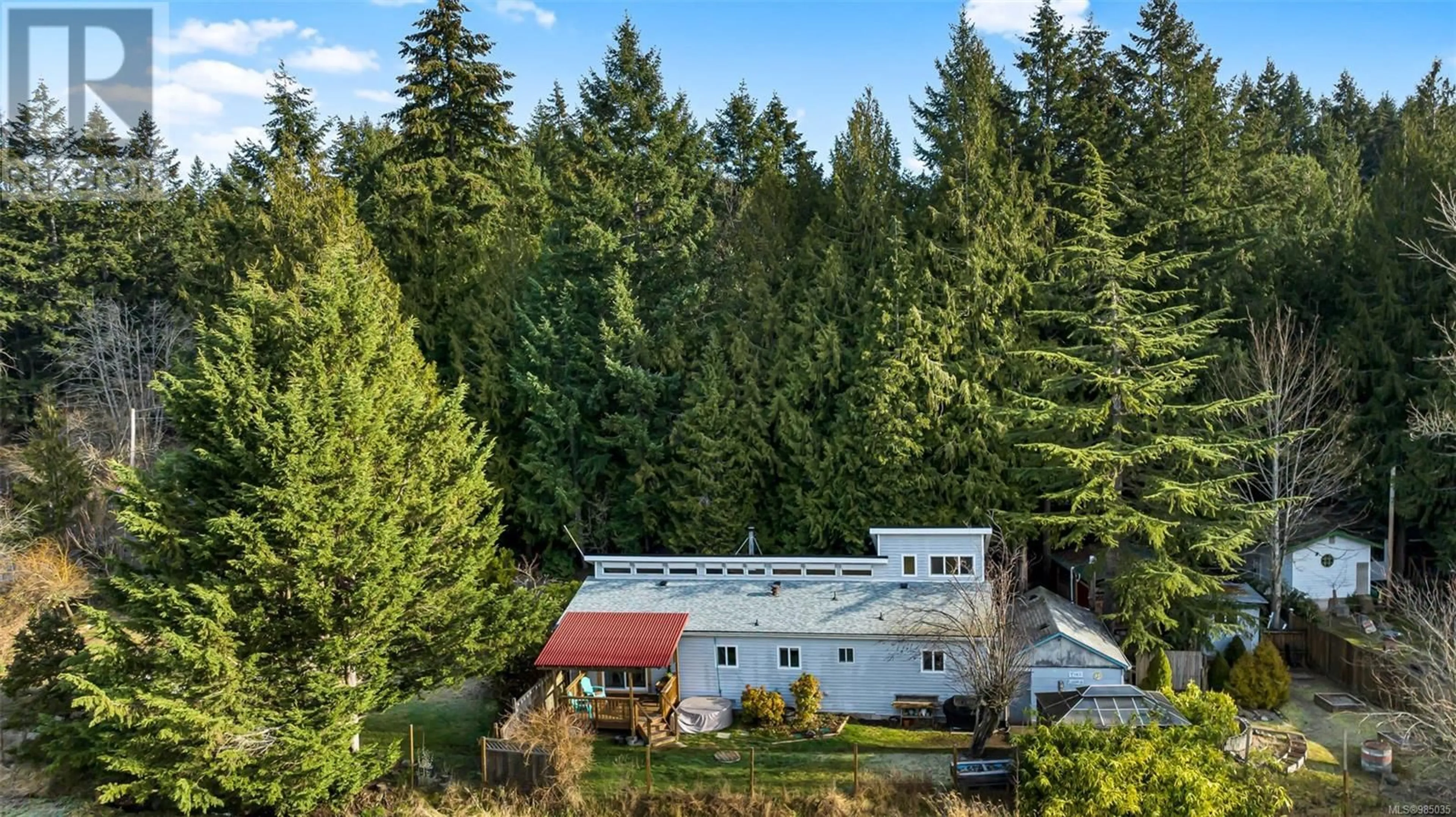 A pic from outside/outdoor area/front of a property/back of a property/a pic from drone, forest/trees view for 3398 Ridgeview Cres, Cobble Hill British Columbia V0R1L7