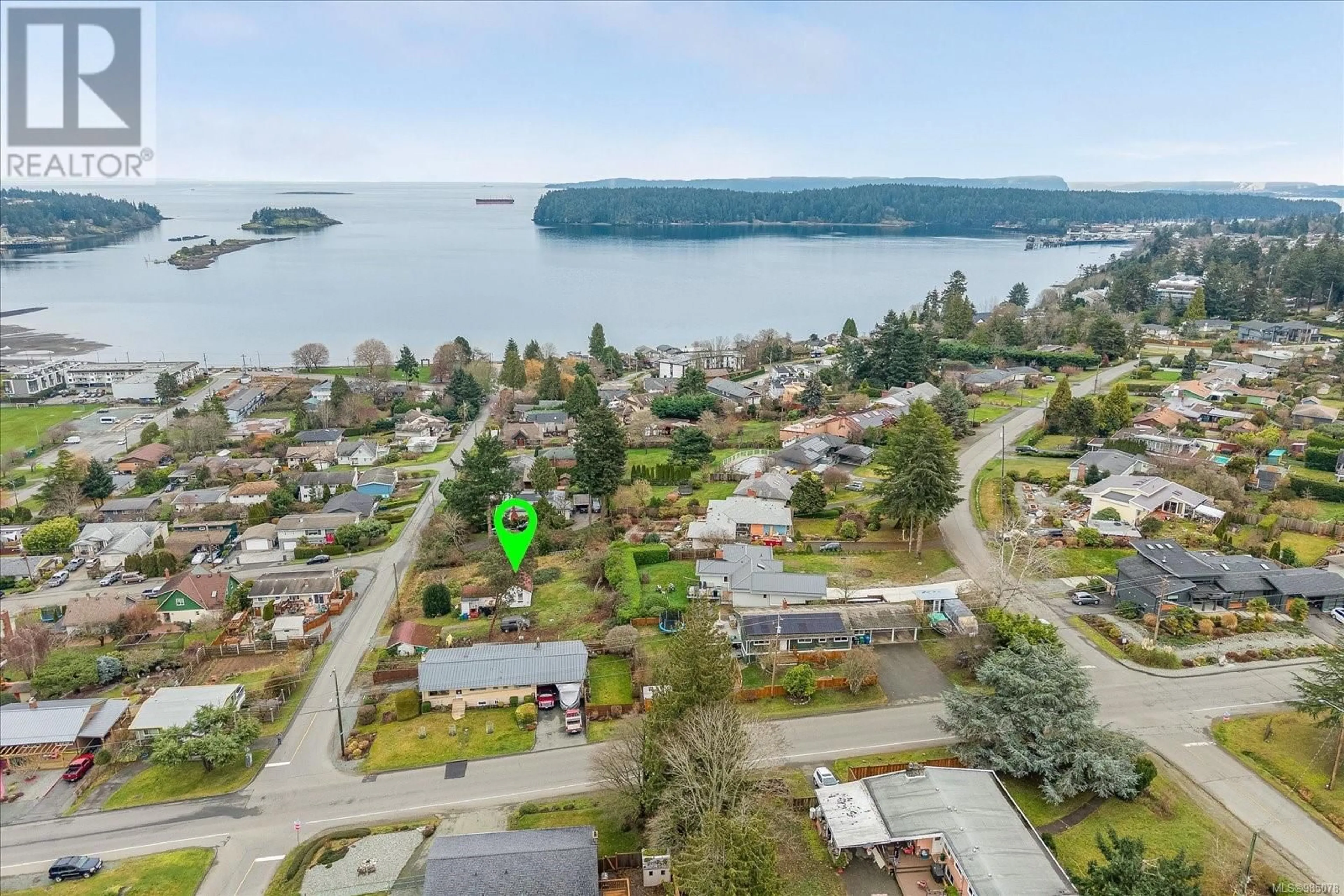 A pic from outside/outdoor area/front of a property/back of a property/a pic from drone, water/lake/river/ocean view for 1620 Loat St, Nanaimo British Columbia V9S3L4