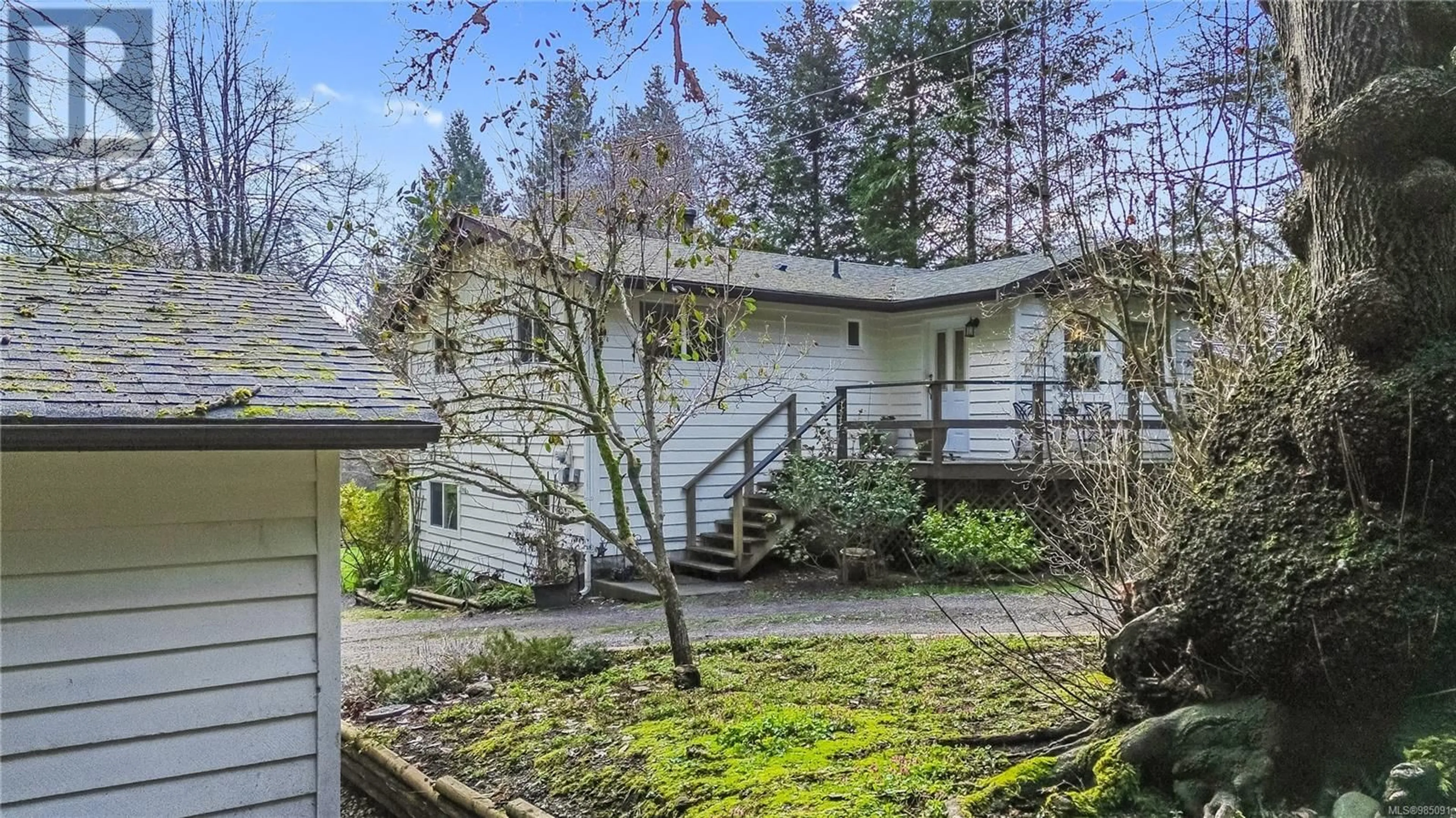 A pic from outside/outdoor area/front of a property/back of a property/a pic from drone, street for 1887 Garland Dr, Gabriola Island British Columbia V0R1X6