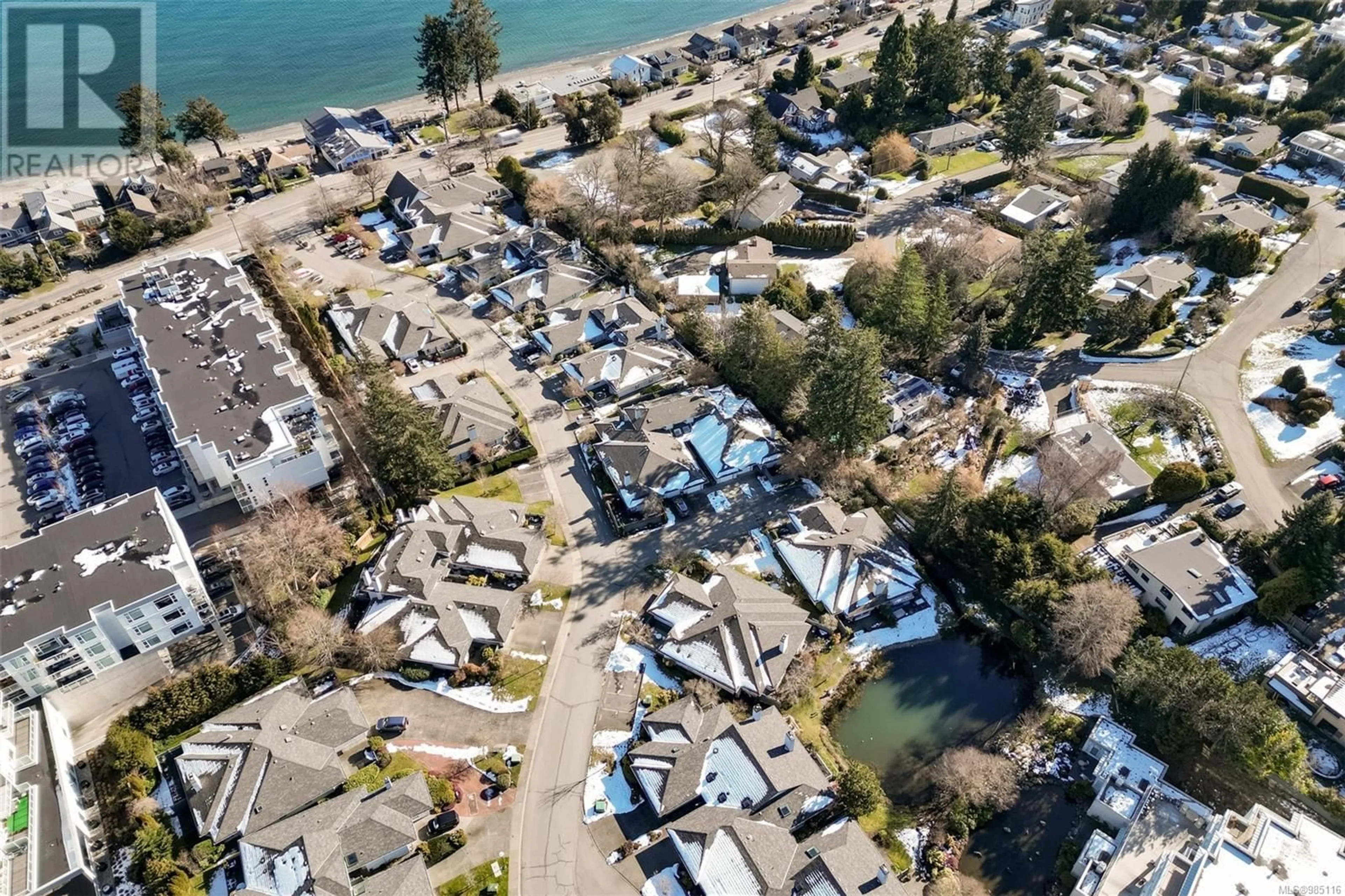 A pic from outside/outdoor area/front of a property/back of a property/a pic from drone, street for 39 5110 Cordova Bay Rd, Saanich British Columbia V8Y2K5