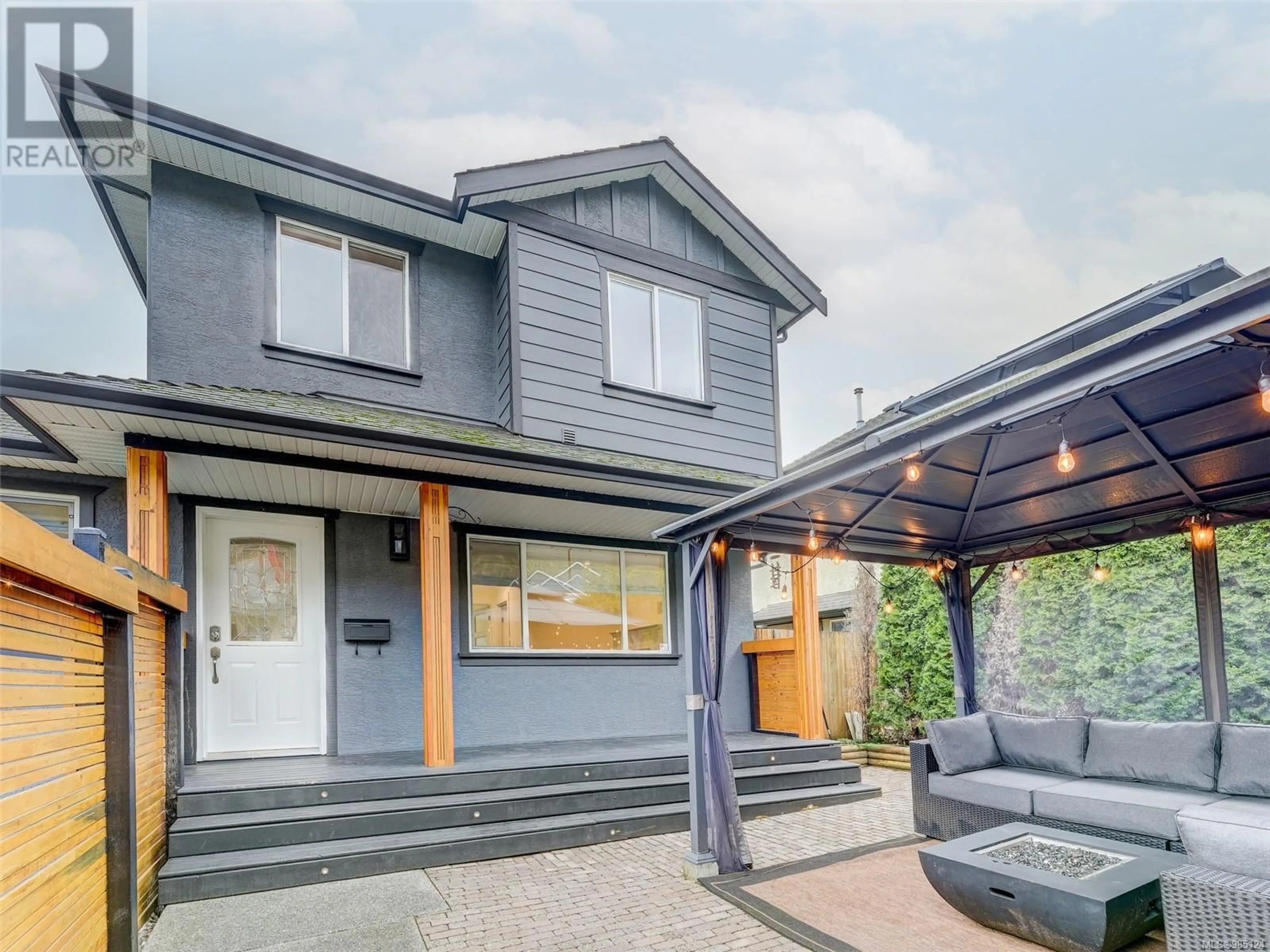 Home with vinyl exterior material, street for 2572 Tanzanite Pl, Langford British Columbia V9B6M9