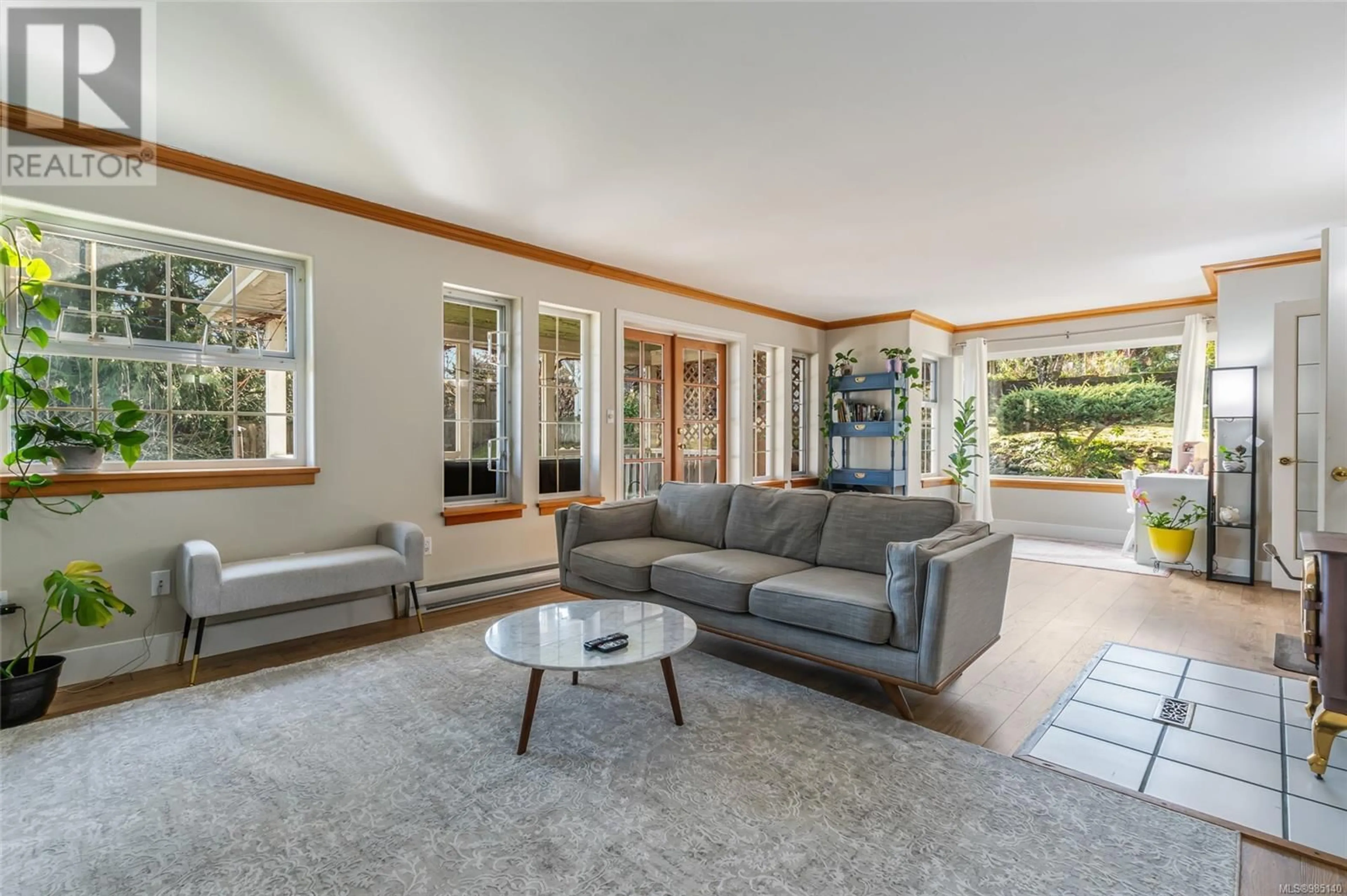 Living room with furniture, unknown for 283 DOGWOOD DRIVE, Ladysmith British Columbia V9G1T3