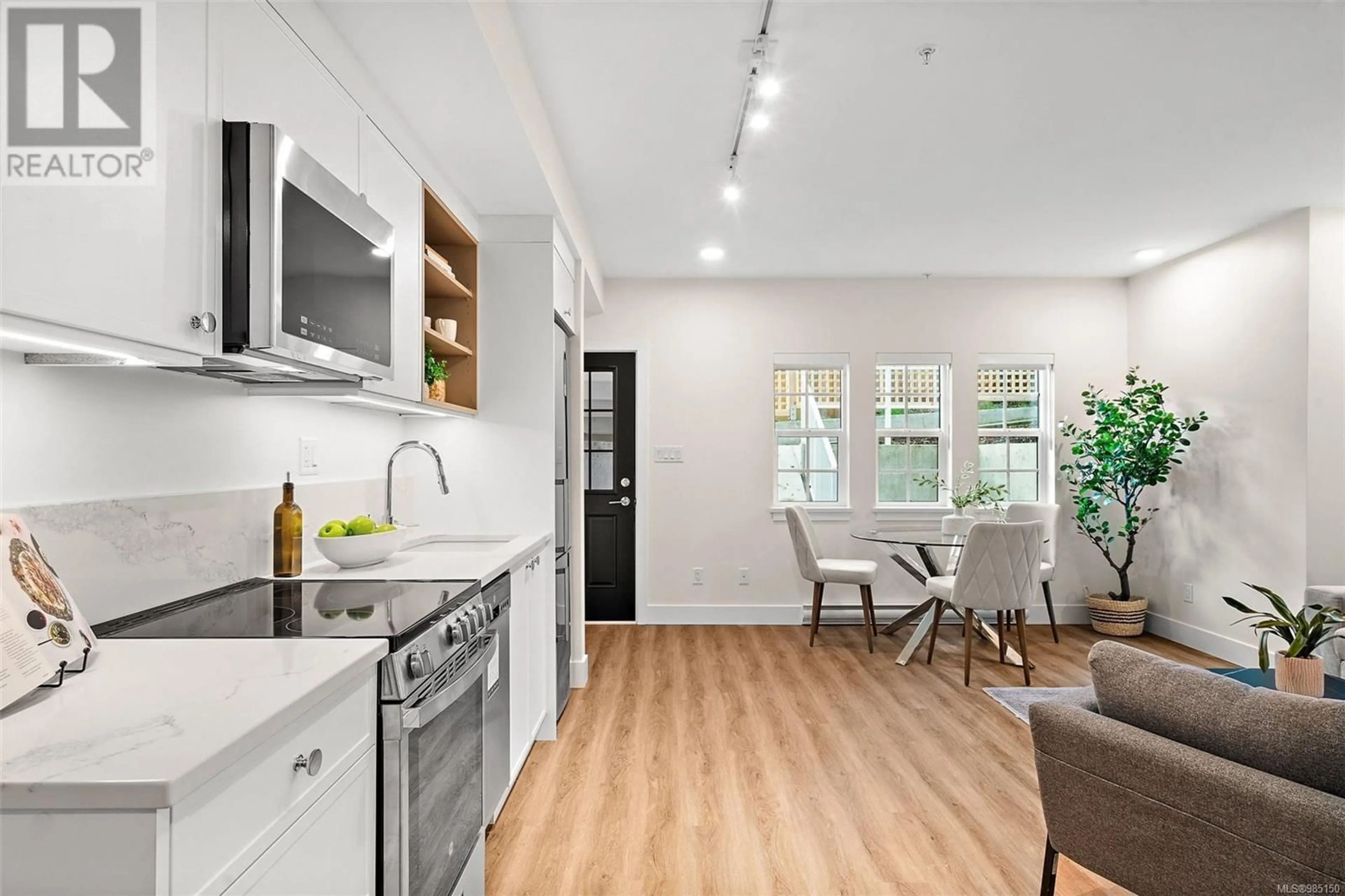 Open concept kitchen, unknown for 101 C 1224 Richardson St, Victoria British Columbia V8V3E1