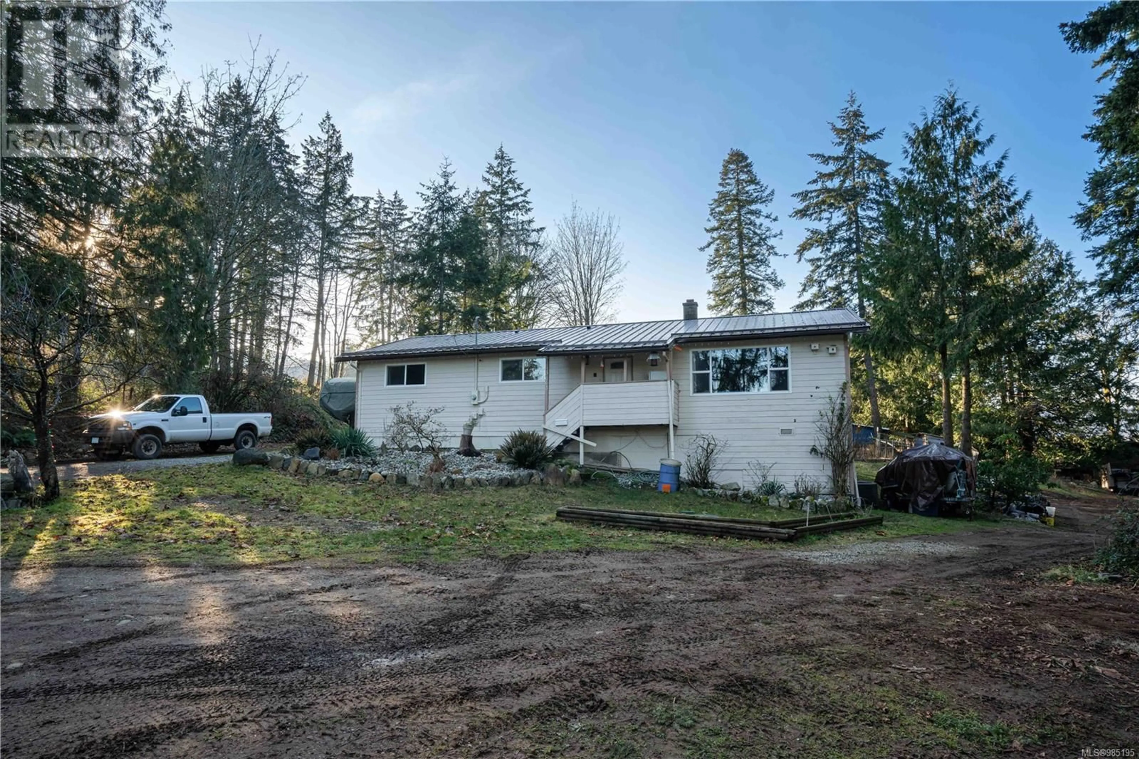 A pic from outside/outdoor area/front of a property/back of a property/a pic from drone, street for 3667/3663 Allsop Rd, Nanaimo British Columbia V9R6X3