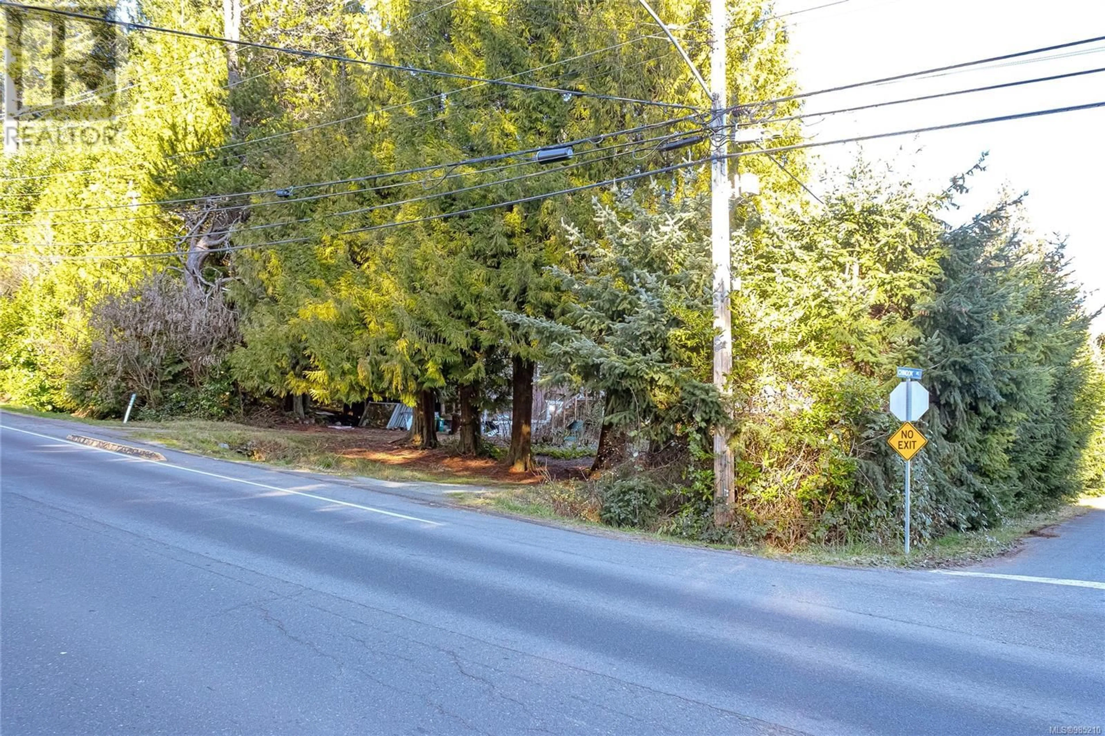 Blurry image for 1886 Dean Park Rd, North Saanich British Columbia V8L1C1