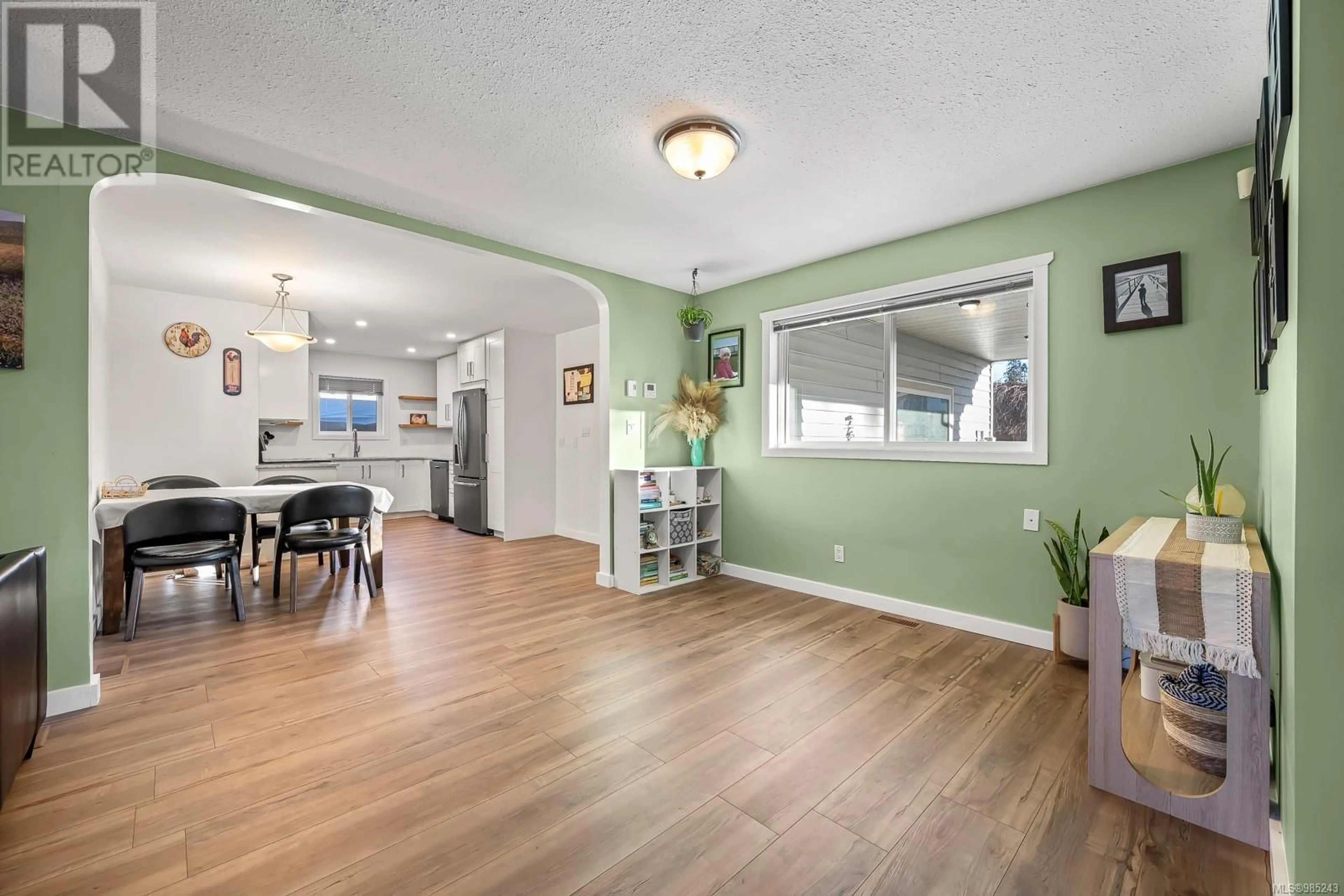 Open concept kitchen, unknown for 2712 PAULA PLACE, Courtenay British Columbia V9N6H8