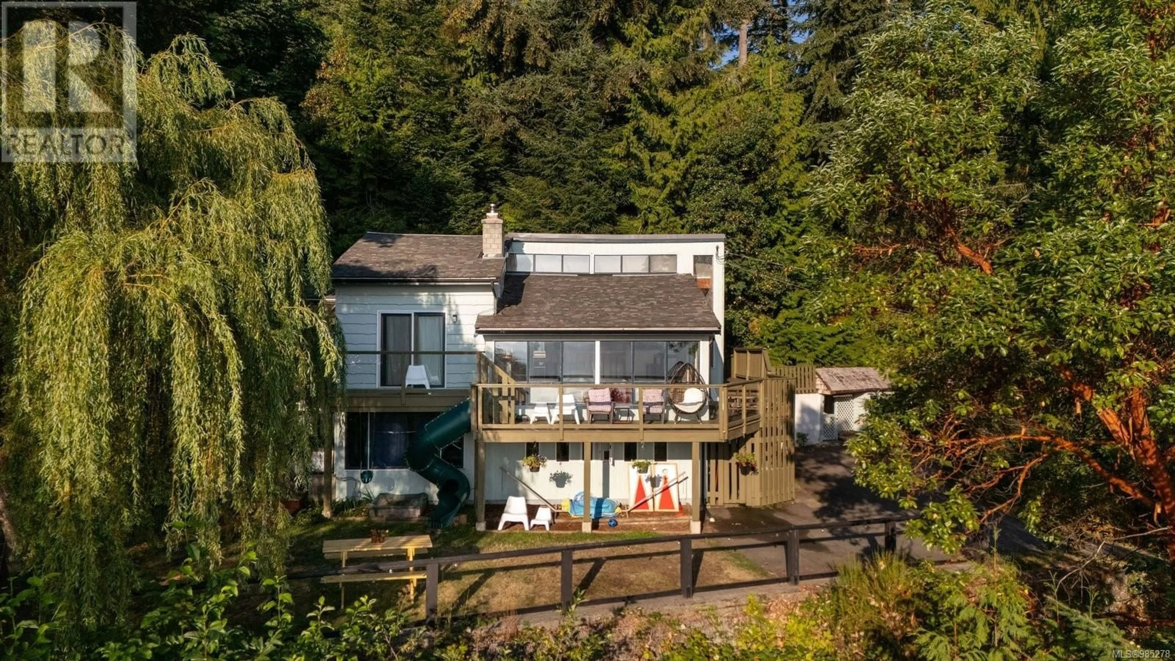 A pic from outside/outdoor area/front of a property/back of a property/a pic from drone, unknown for 181 Devine Dr, Salt Spring British Columbia V8K2H5