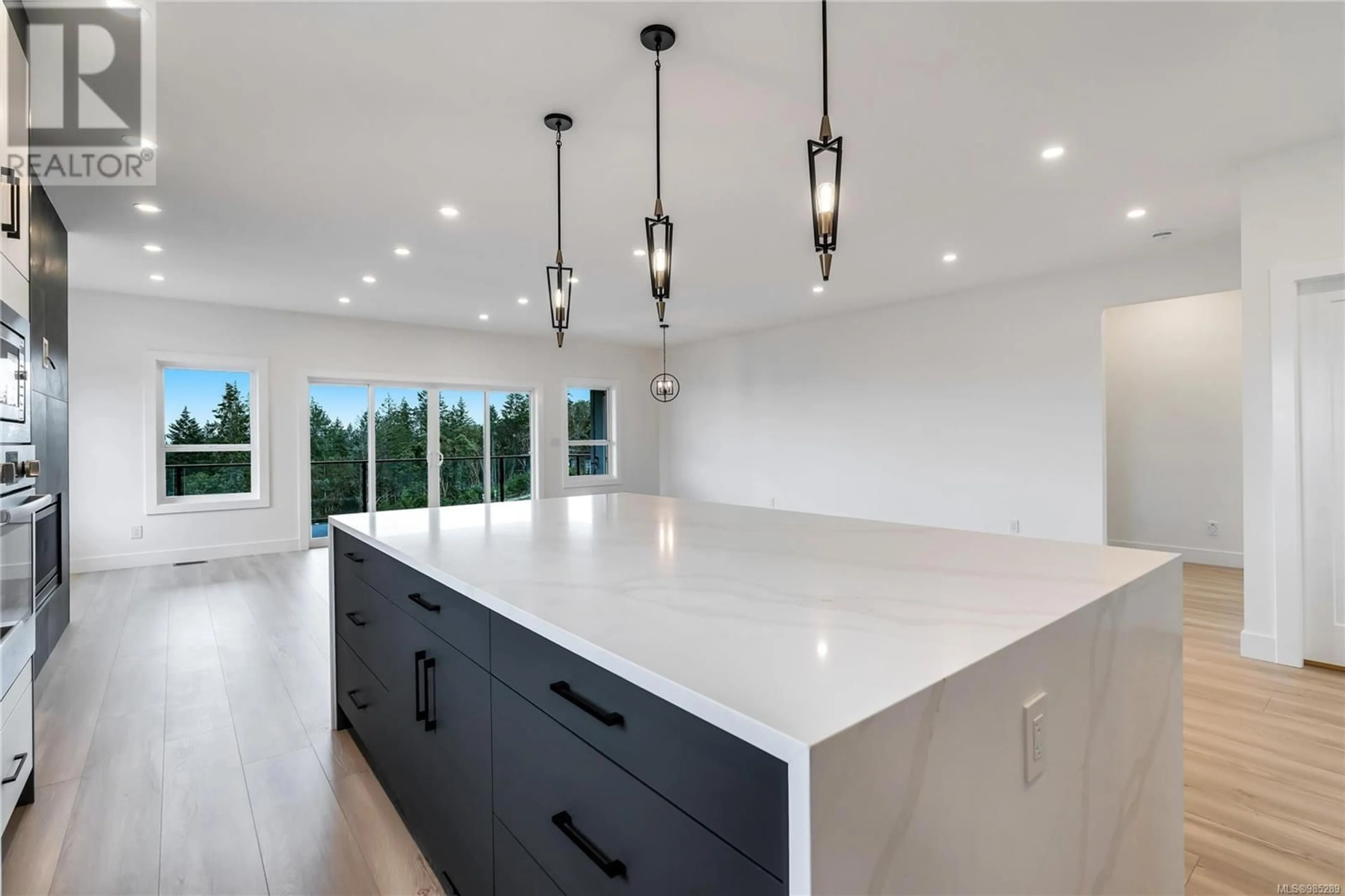 Open concept kitchen, unknown for 3330 Woodrush Dr, Duncan British Columbia V1L0M5